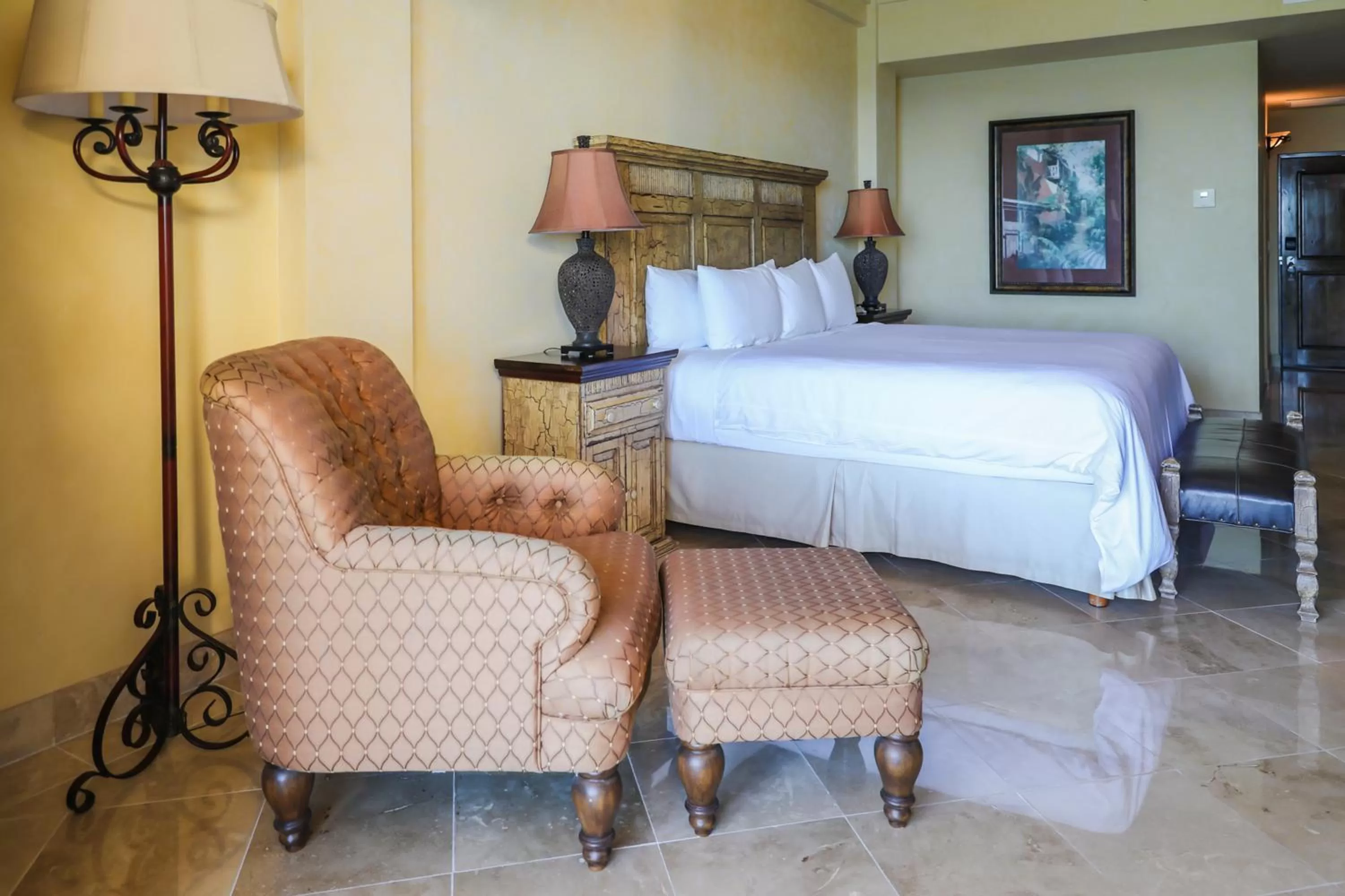 Bed in La Mision Loreto