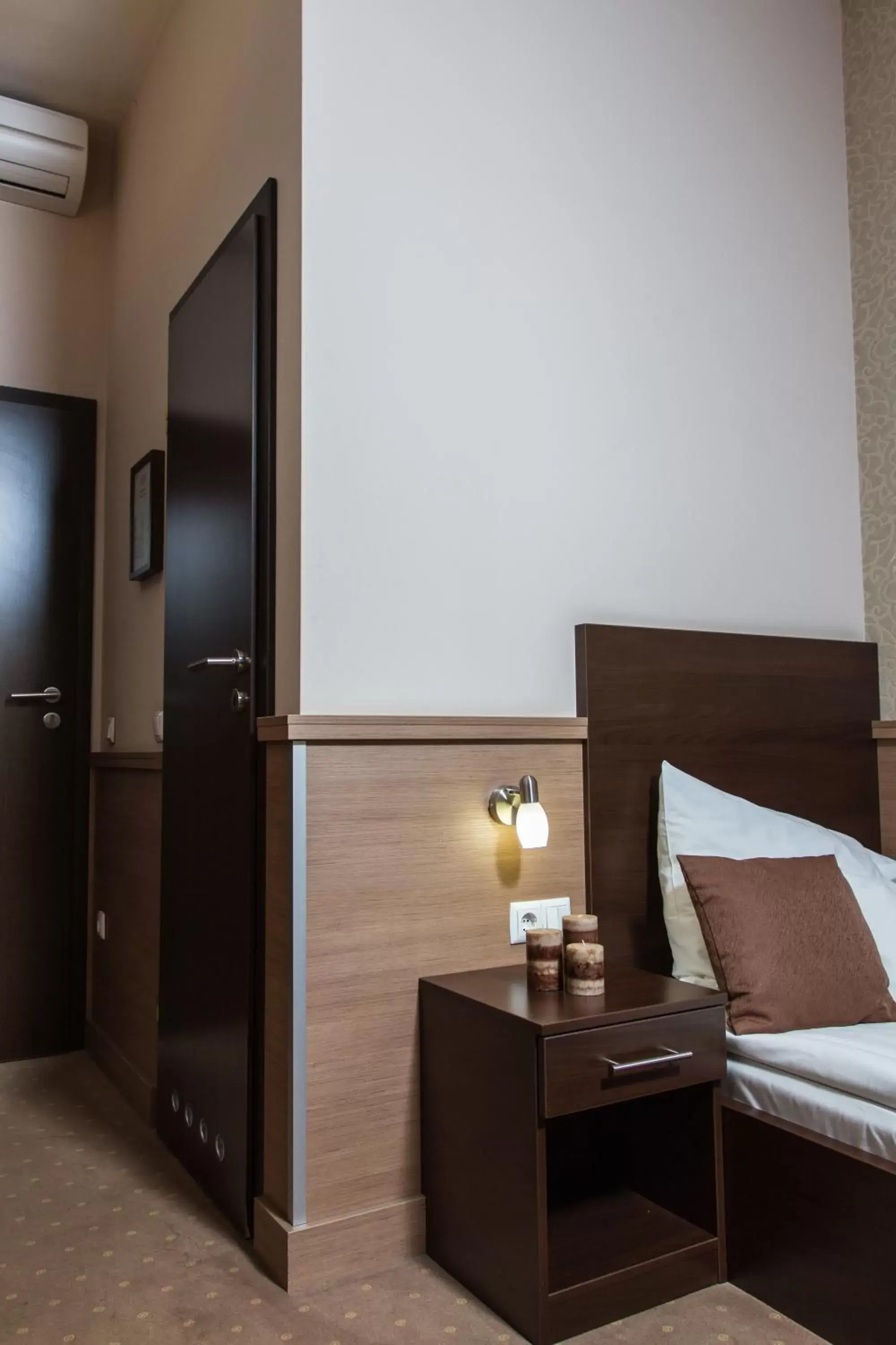 Single Room - single occupancy in Central Hotel 21 and Apartments