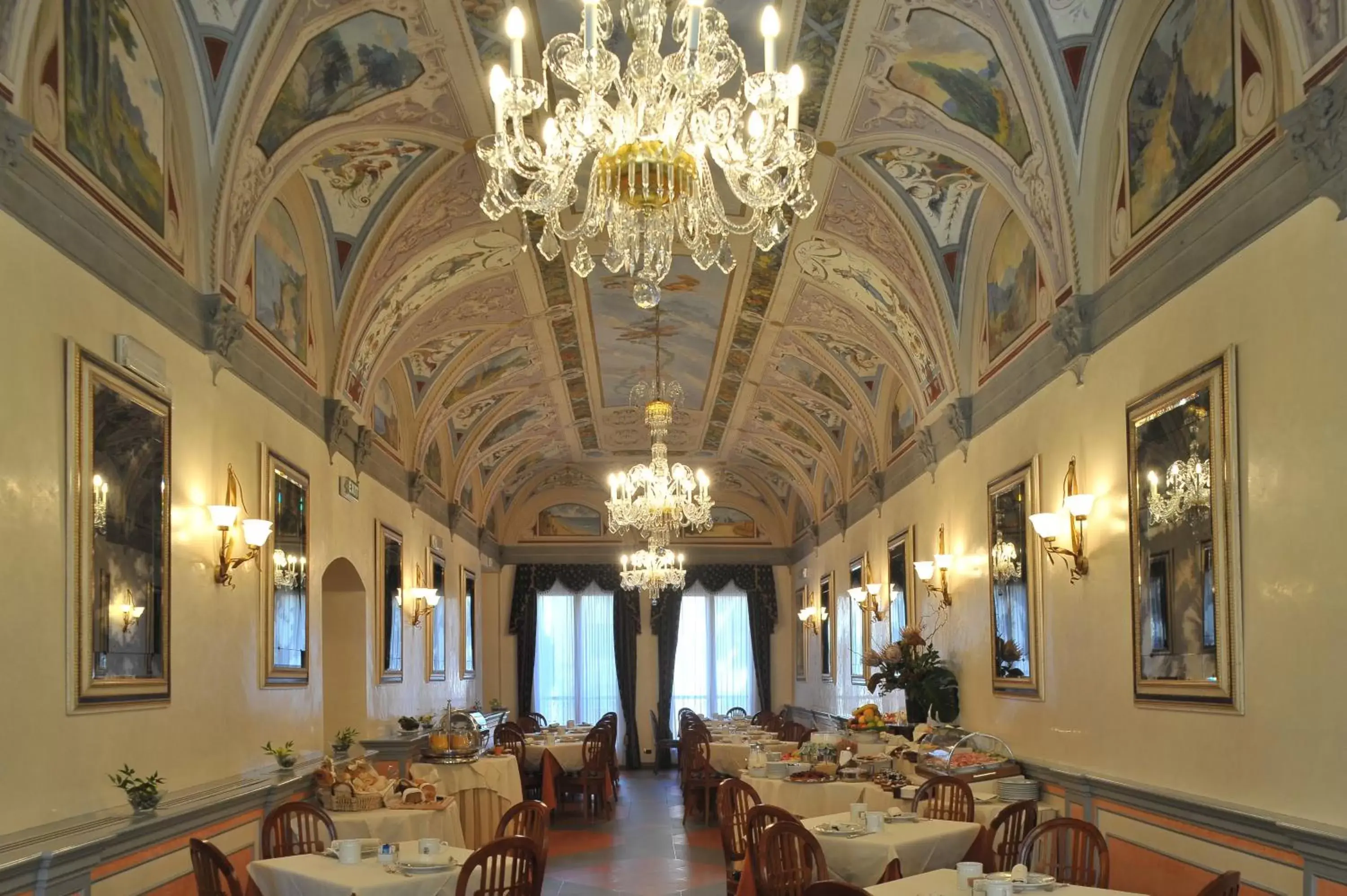 Restaurant/Places to Eat in Hotel degli Orafi
