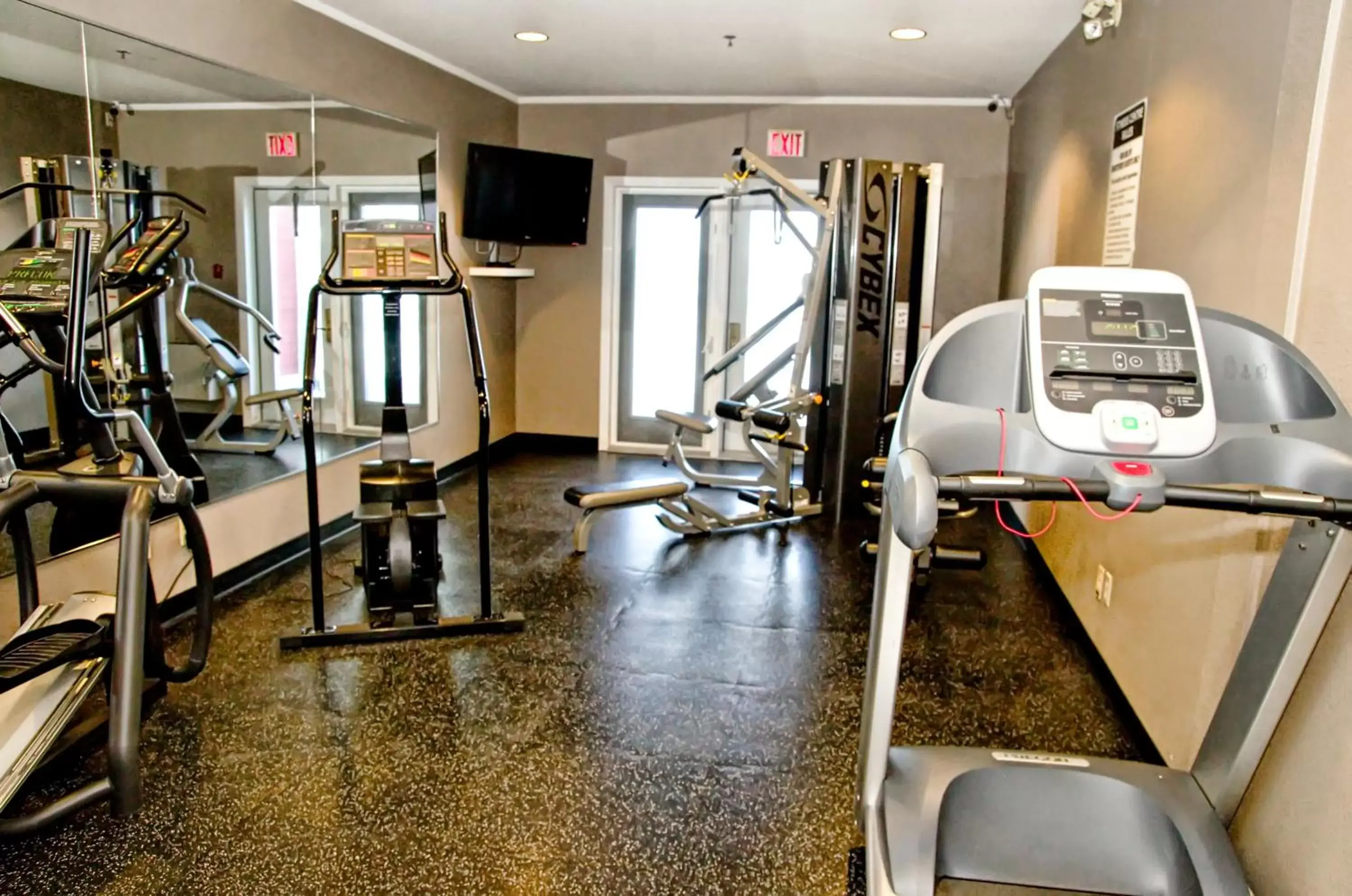 Day, Fitness Center/Facilities in Lakeview Inns & Suites - Brandon