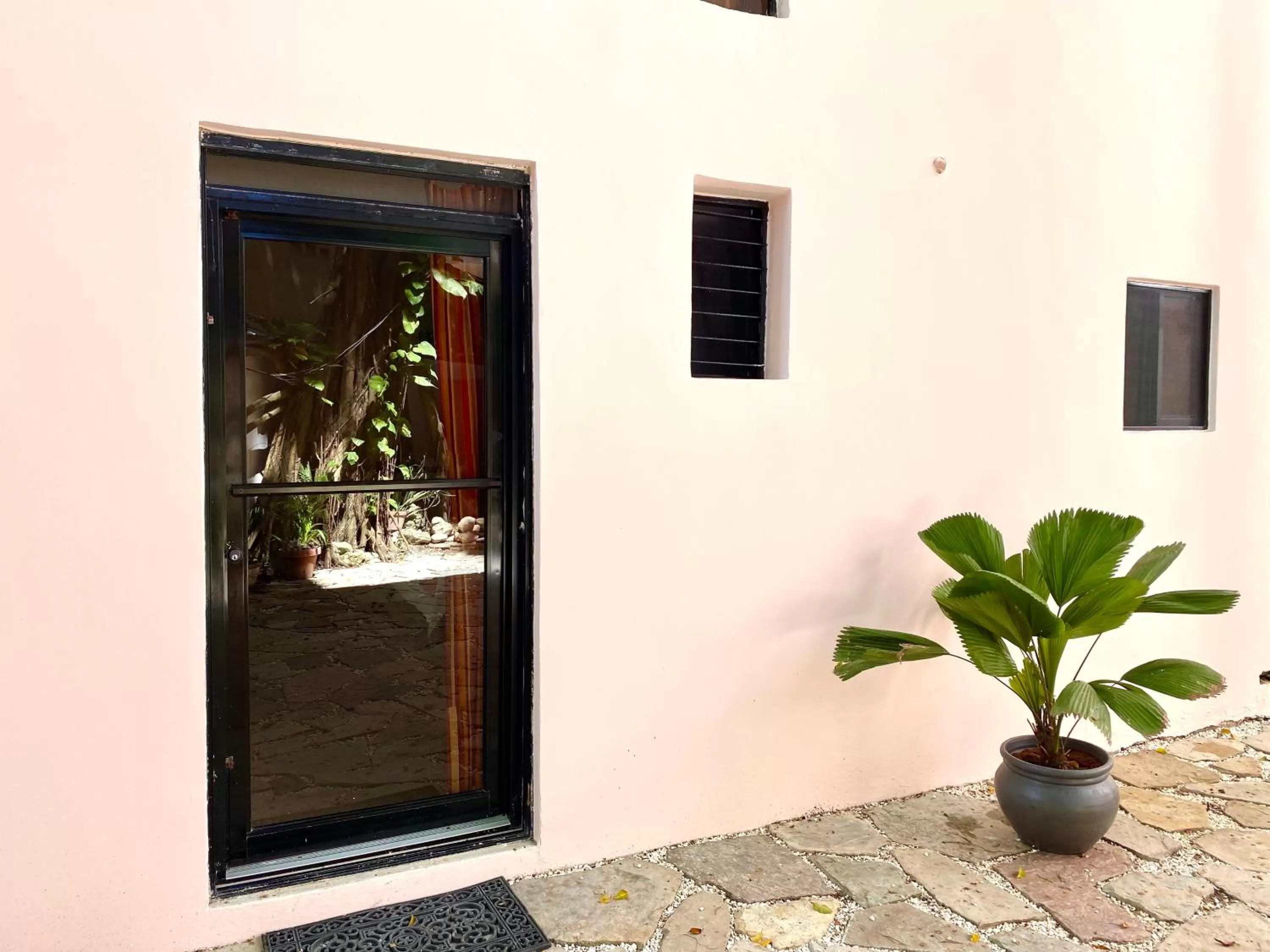 Facade/entrance in Hotel Alegria
