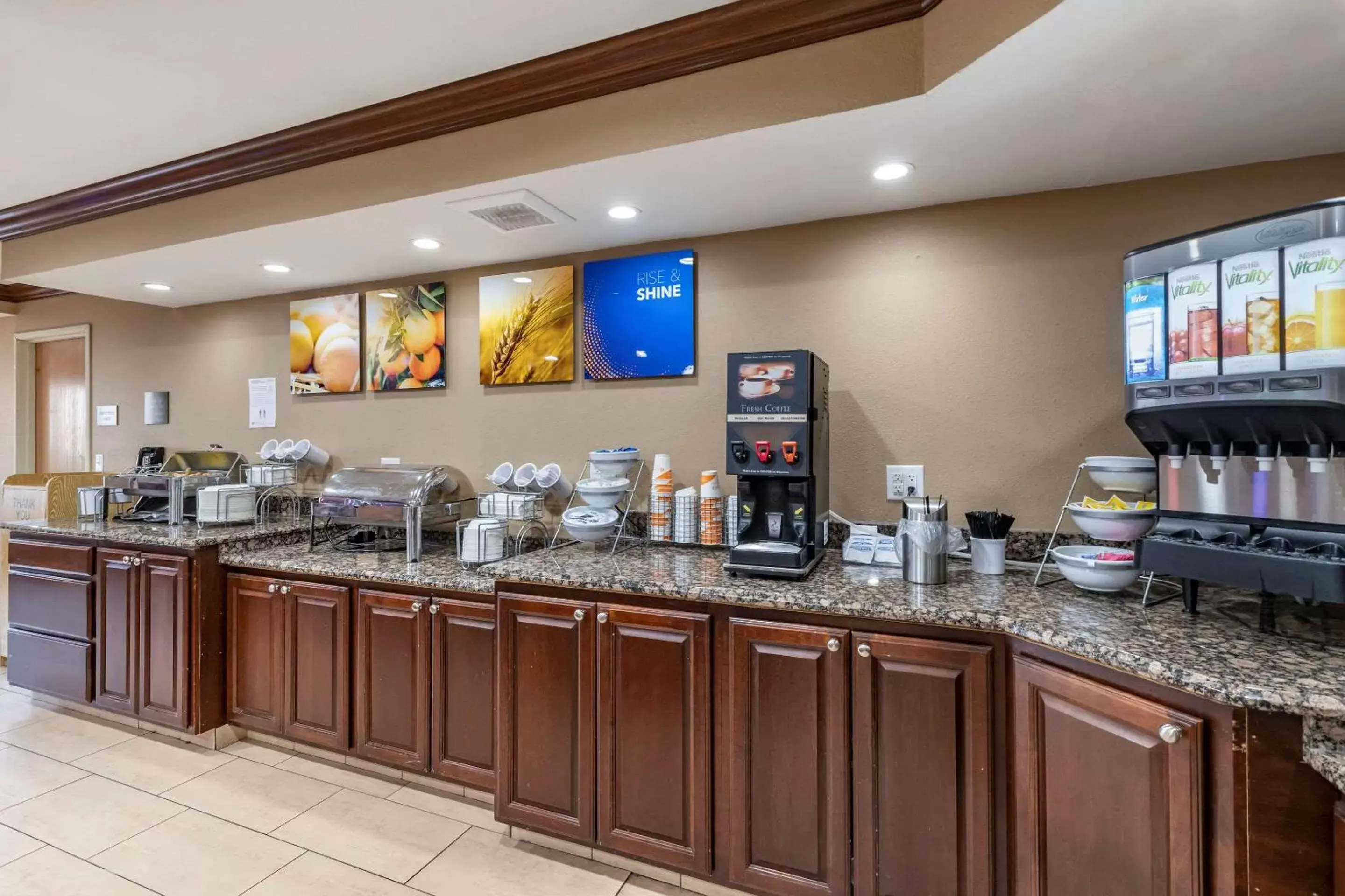 Restaurant/places to eat in Comfort Inn & Suites Cedar Rapids North - Collins Road Restaurant/places to eat in Comfort Inn & Suites Cedar Rapids North - Collins Road