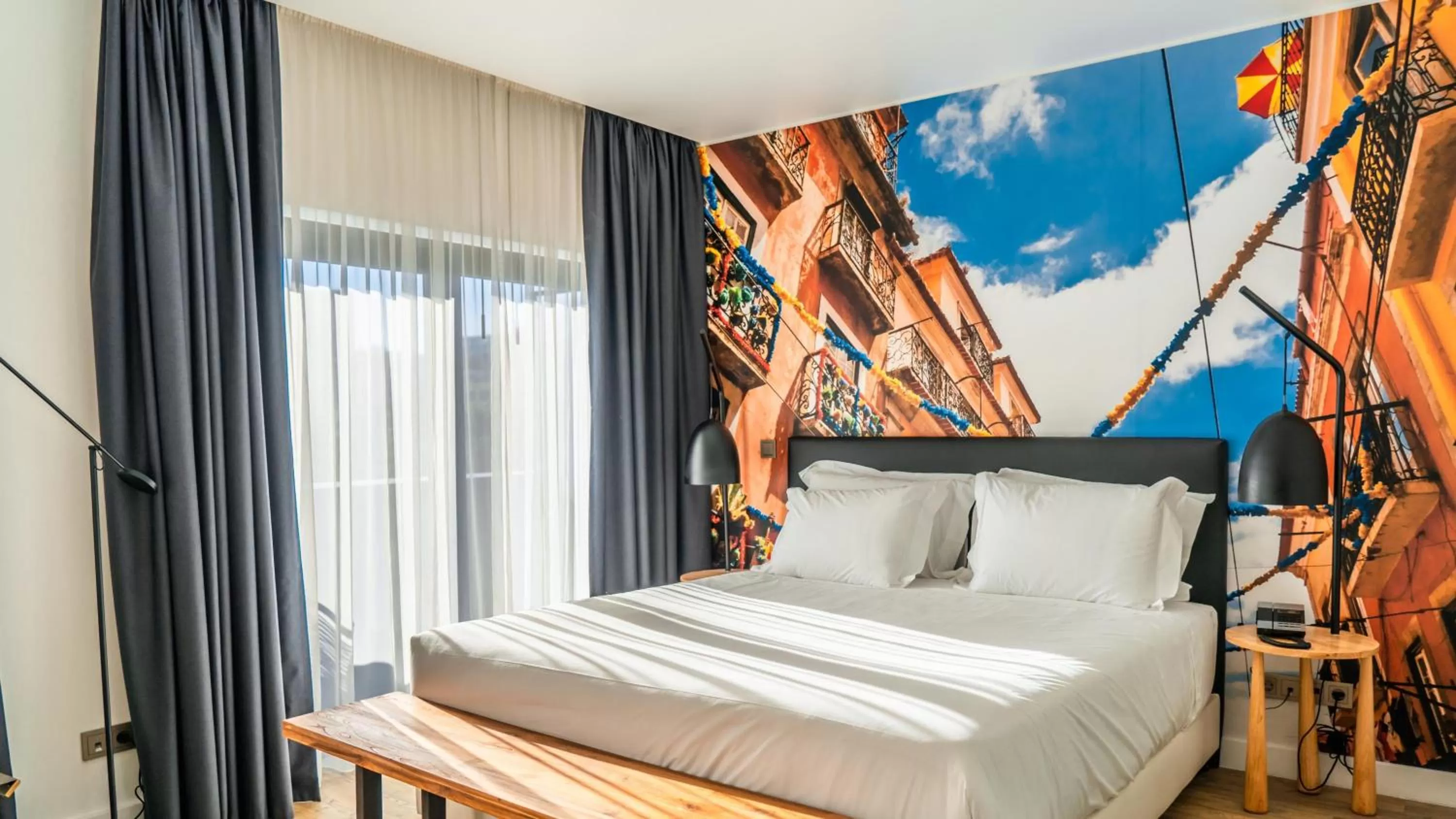 Bed in Hills Hotel Lisboa