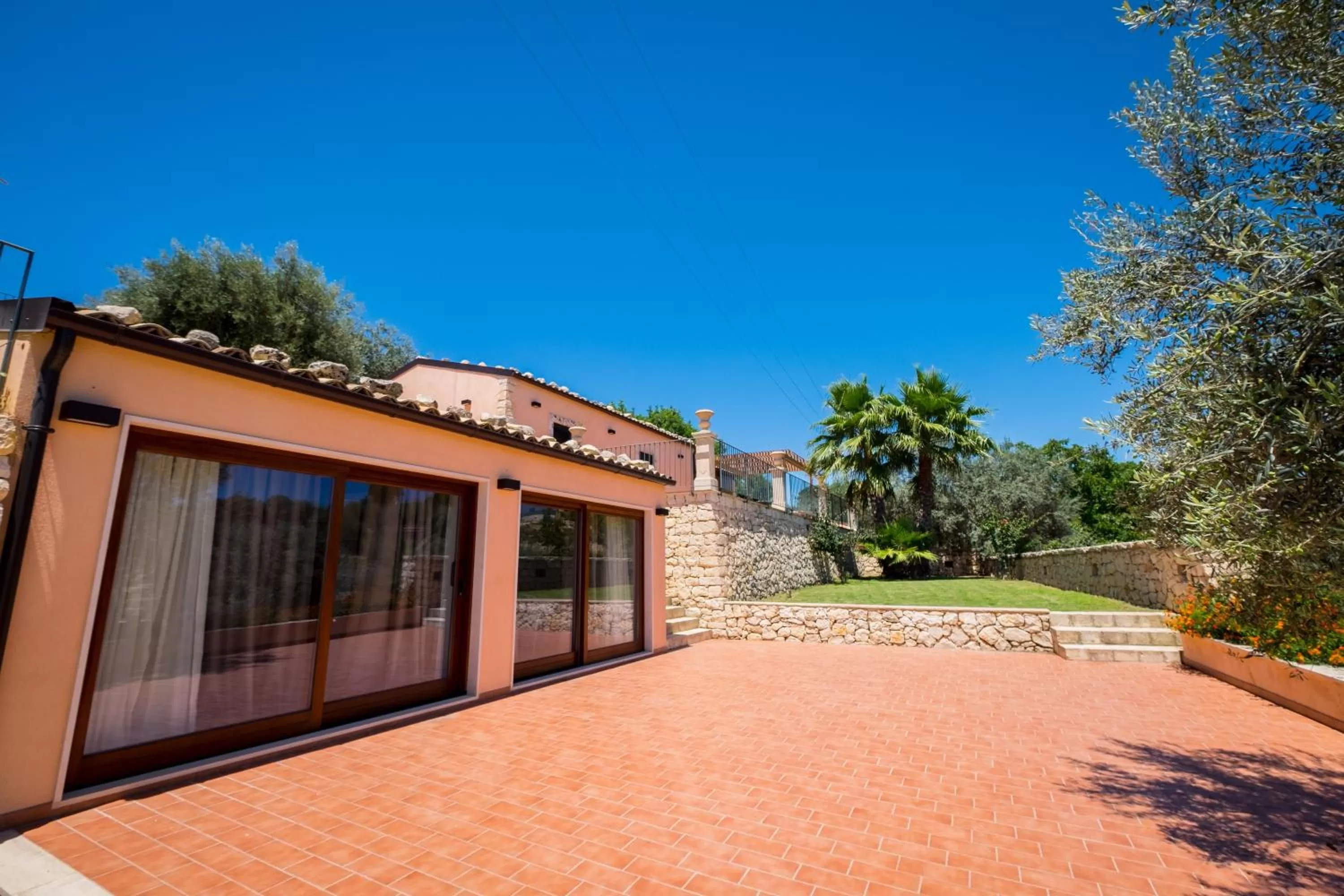 Patio in Domus Hyblaea Resort