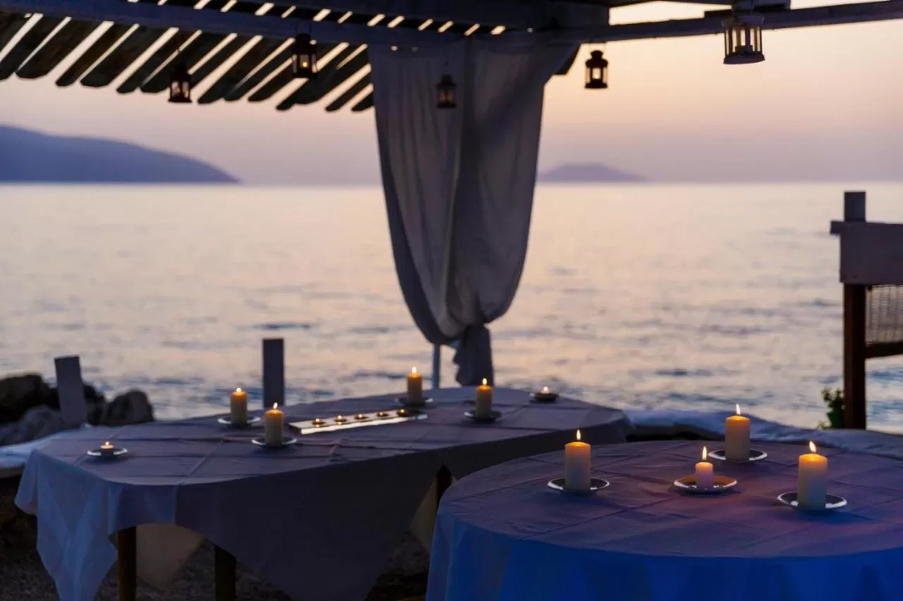 Restaurant/Places to Eat in Vila Rahmi & Veli Dervishaj