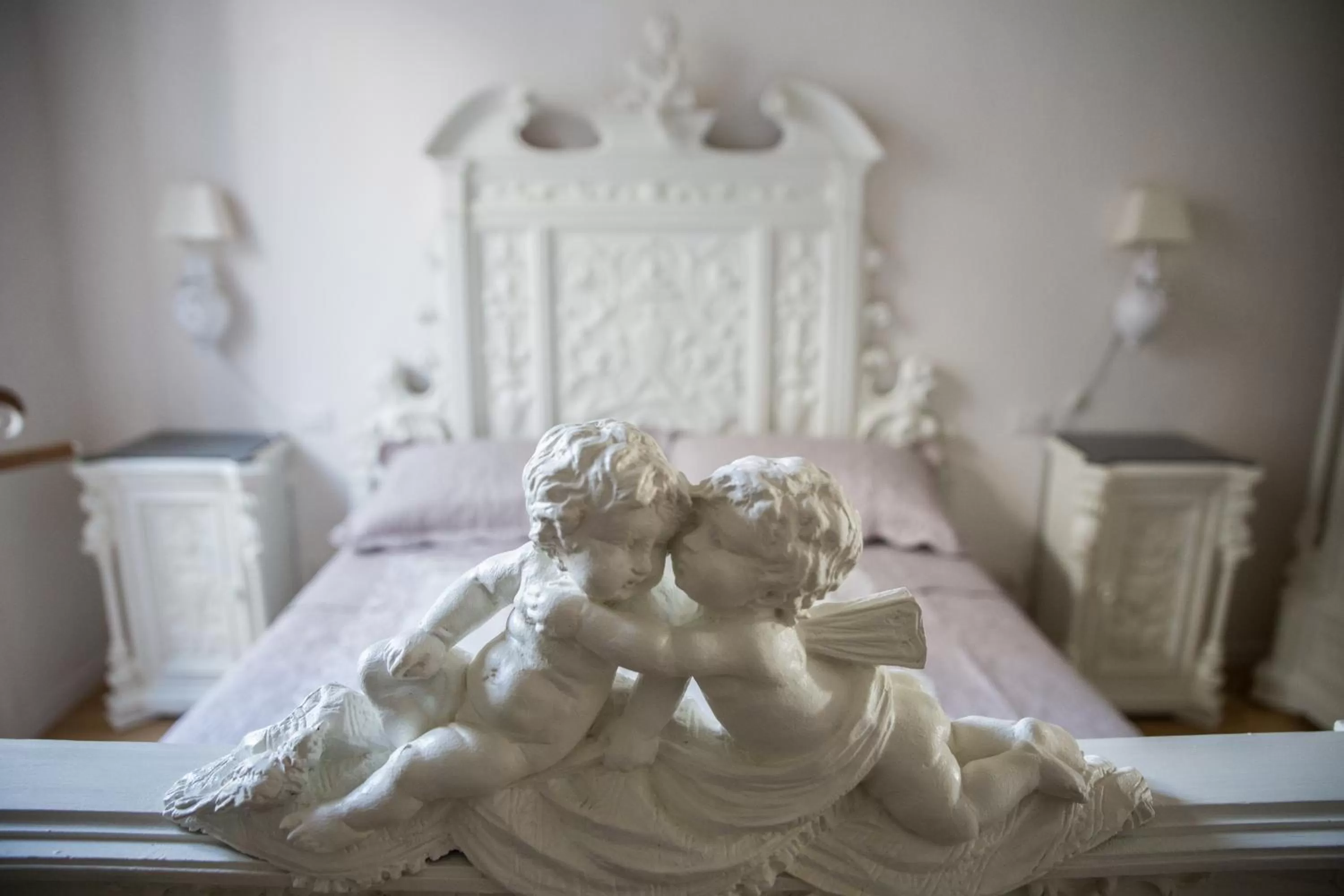 Decorative detail, Bed in Palazzo Siena De Facendis