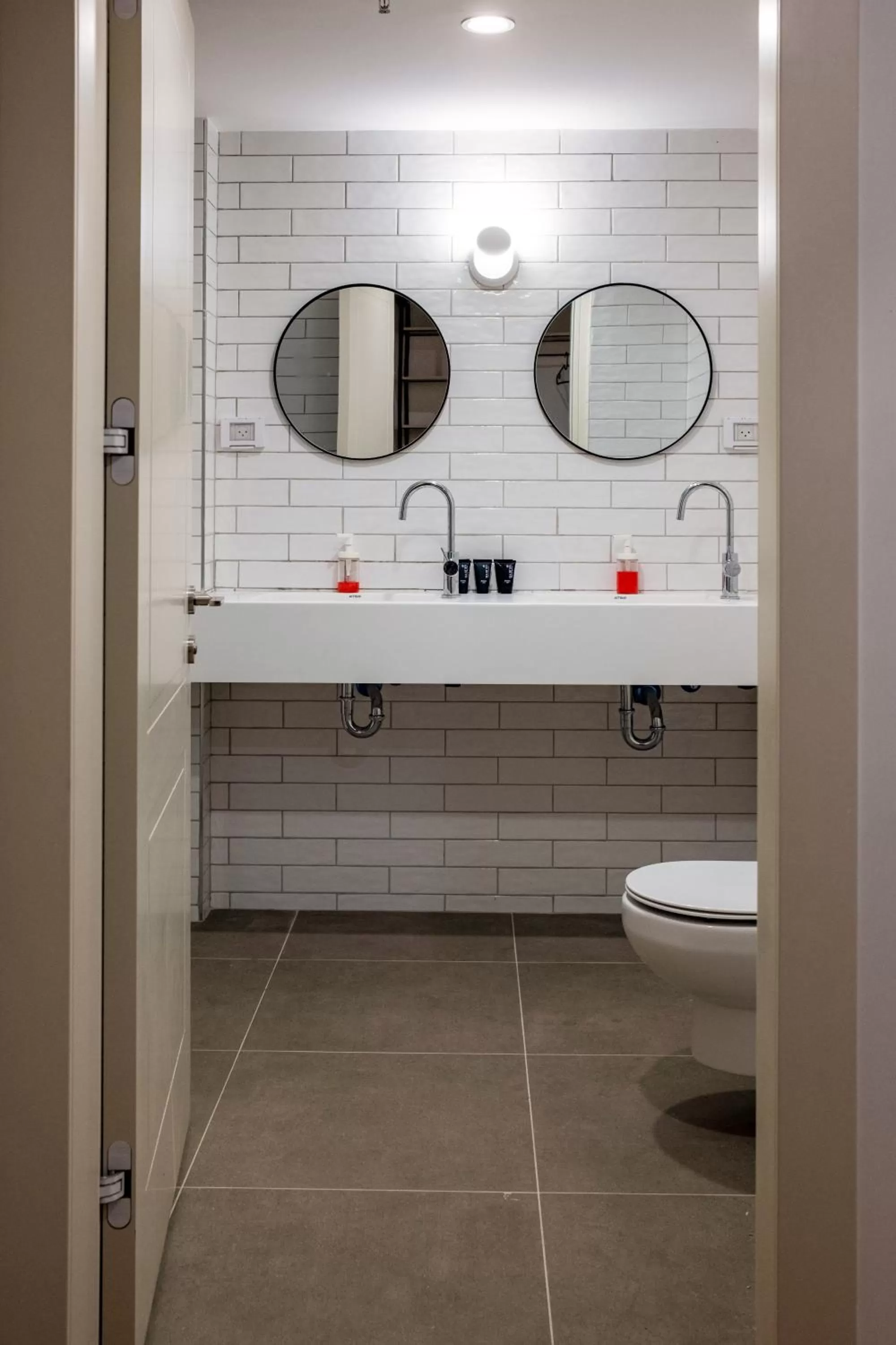 Bathroom in Urbanic Hotel