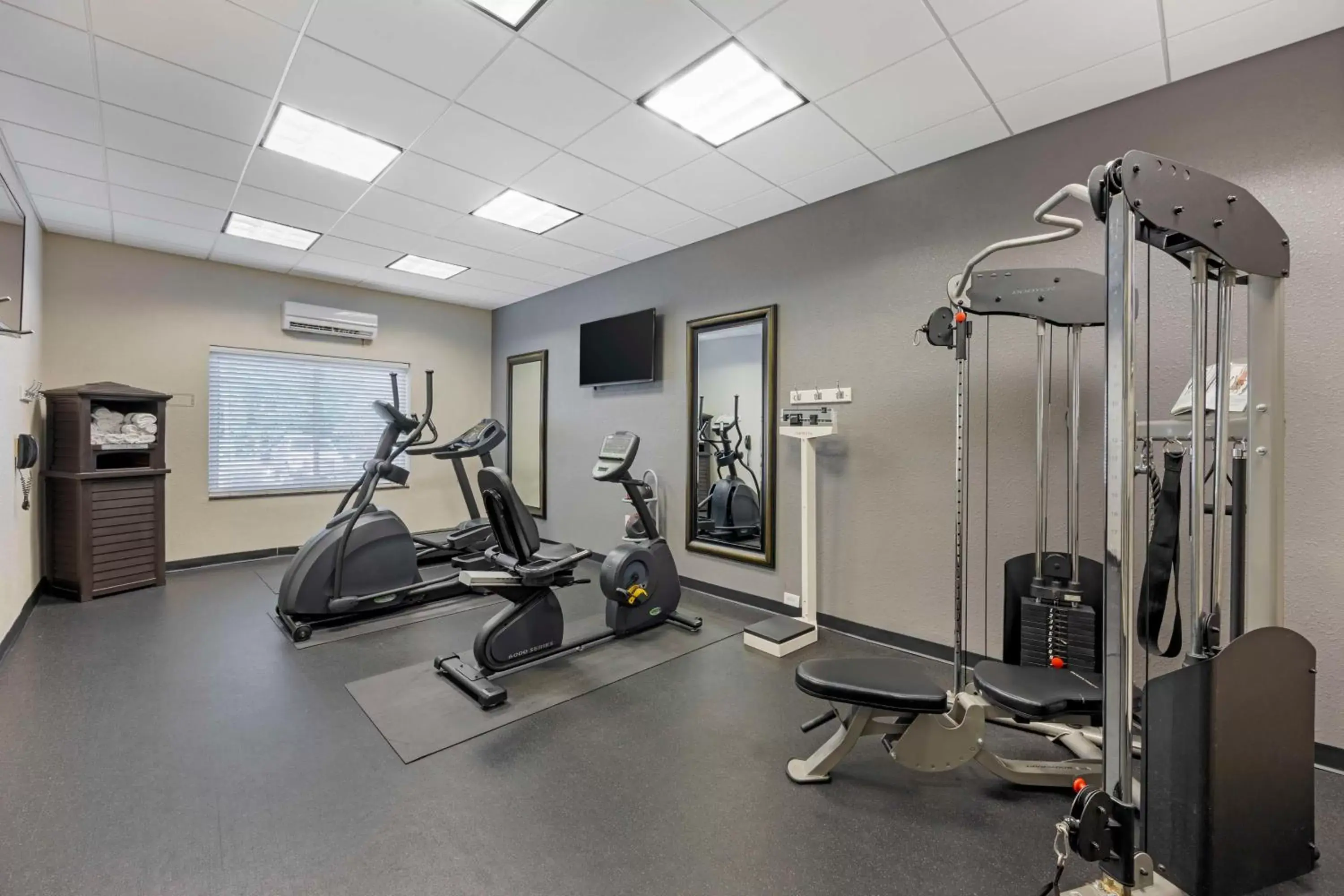 Fitness centre/facilities, Fitness Center/Facilities in Best Western Plus Nashville Airport Hotel - BNA