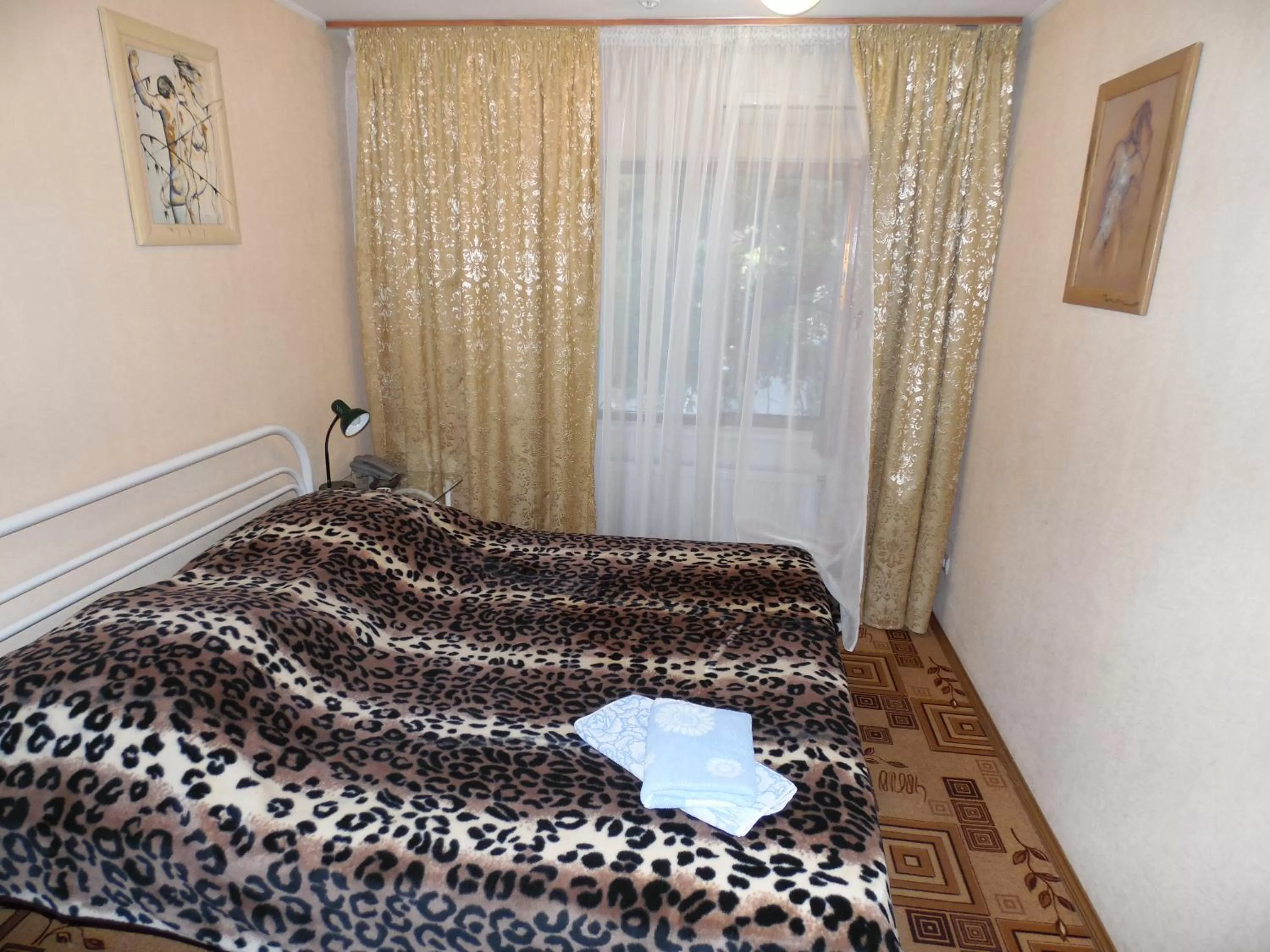 Bed in Na Admirala Makarova