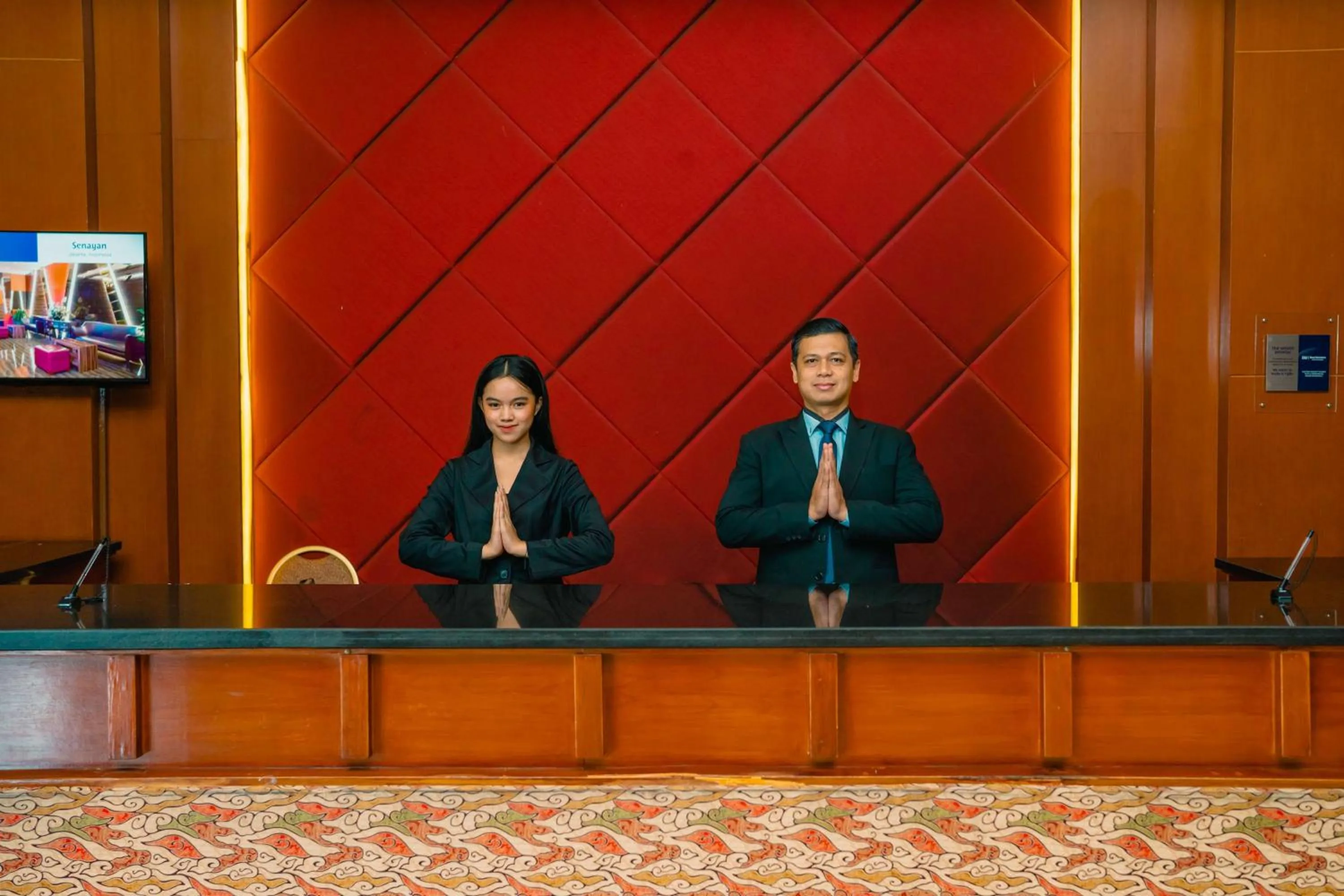 Lobby or reception in Best Western Mangga Dua Hotel & Residence