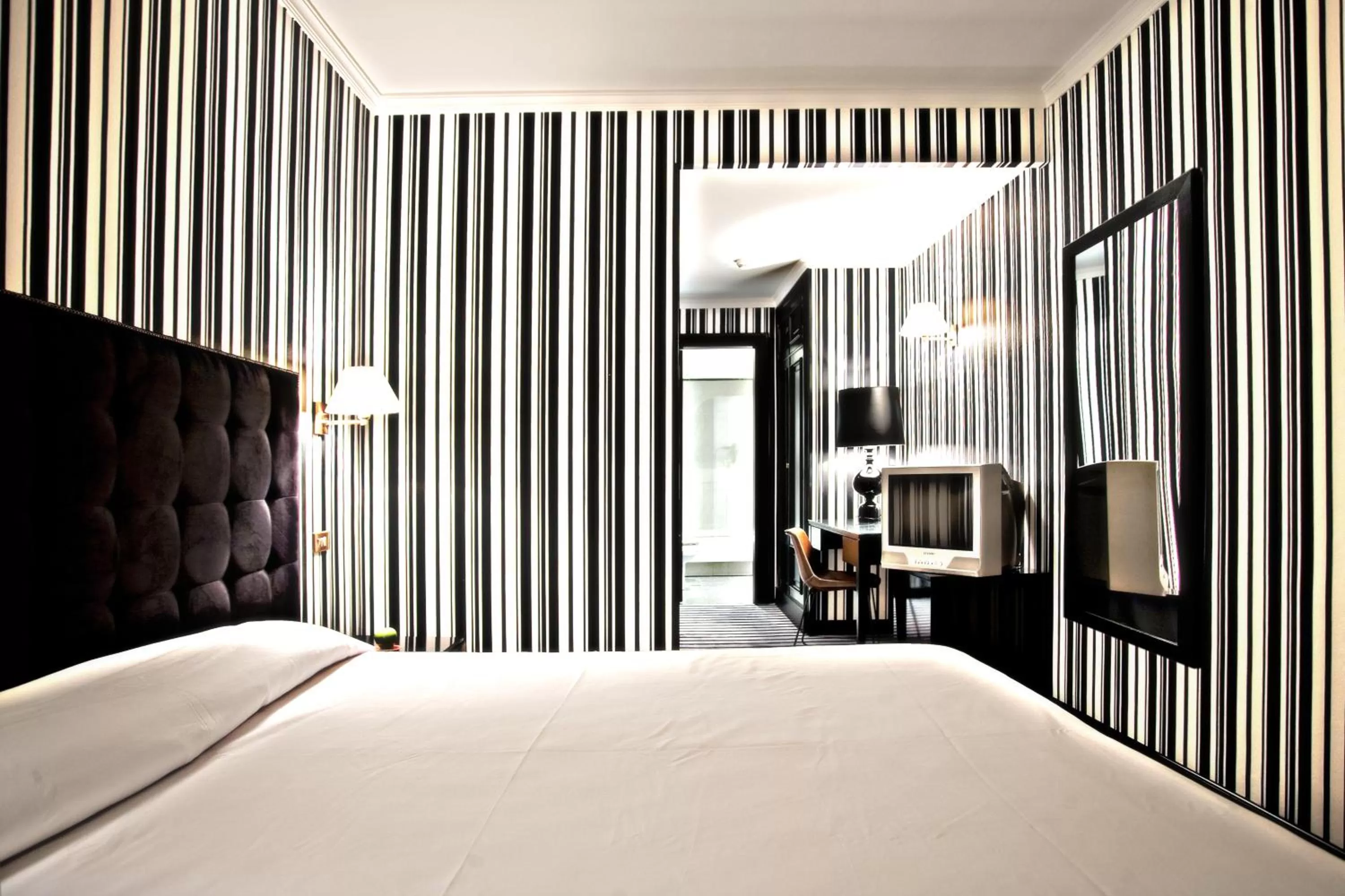 Photo of the whole room, Bed in Hotel Clarin