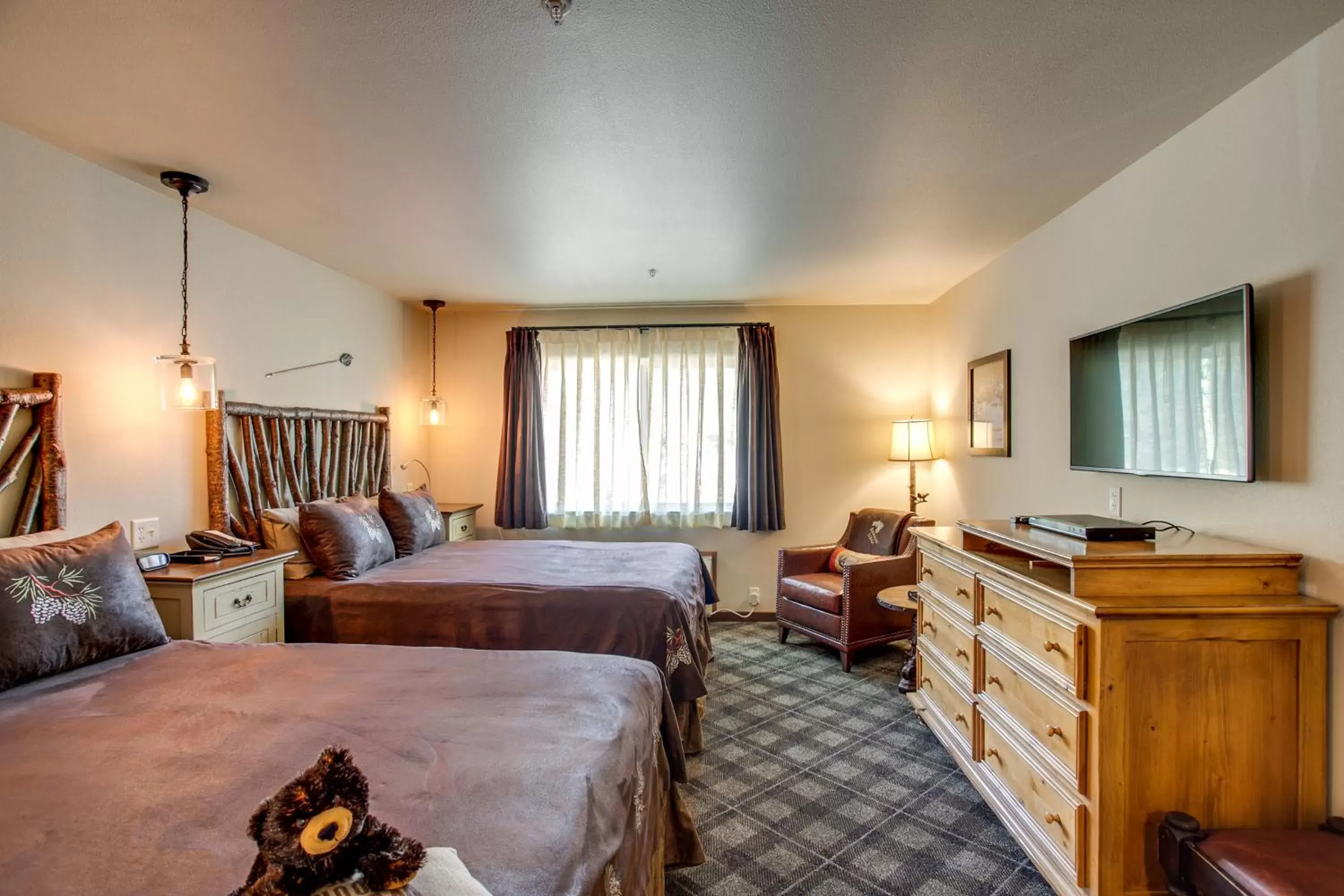 Deluxe Double Room with Mountain View in Bavarian Lodge