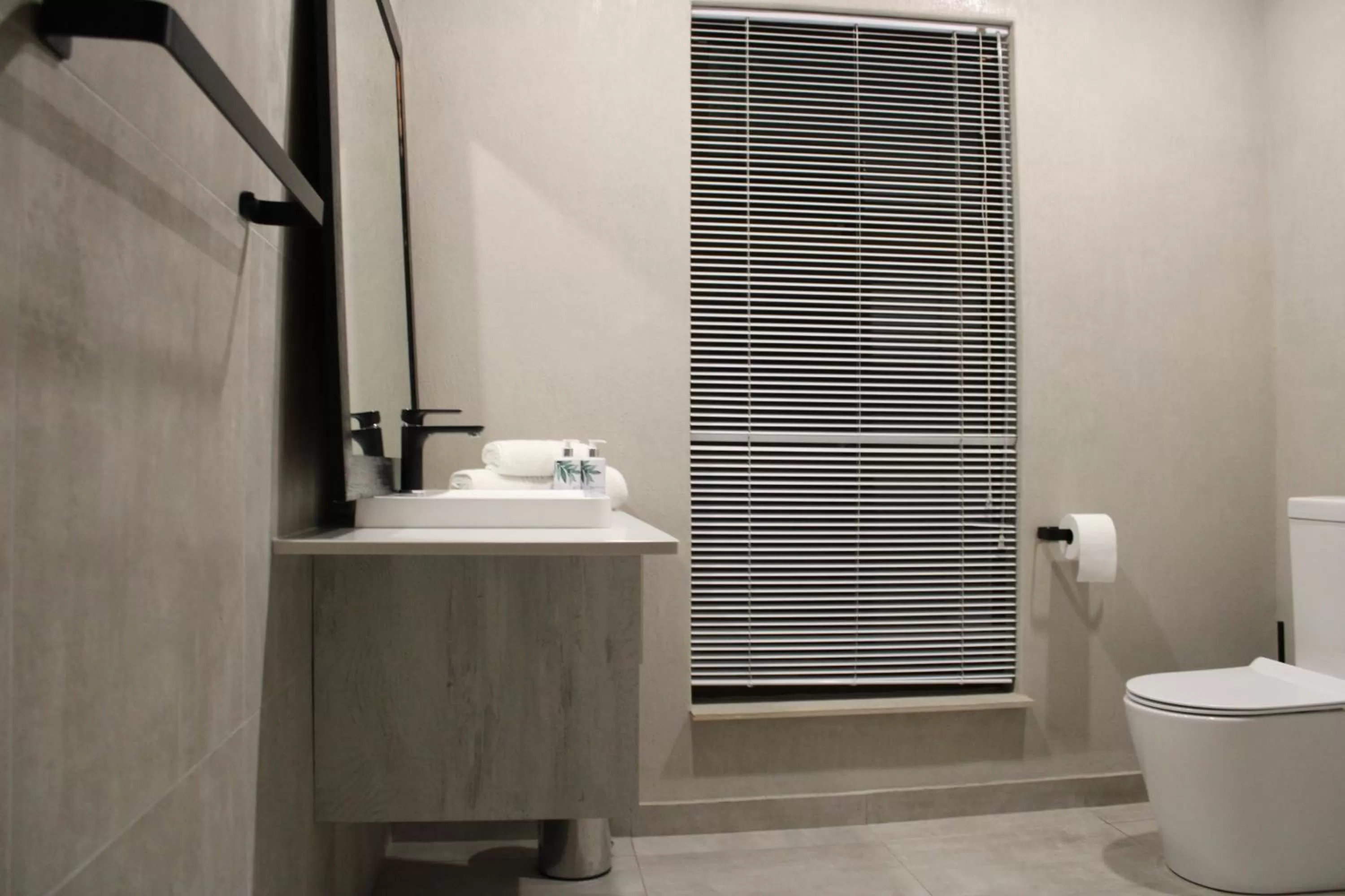 Bathroom in Jedidja Bed and Breakfast