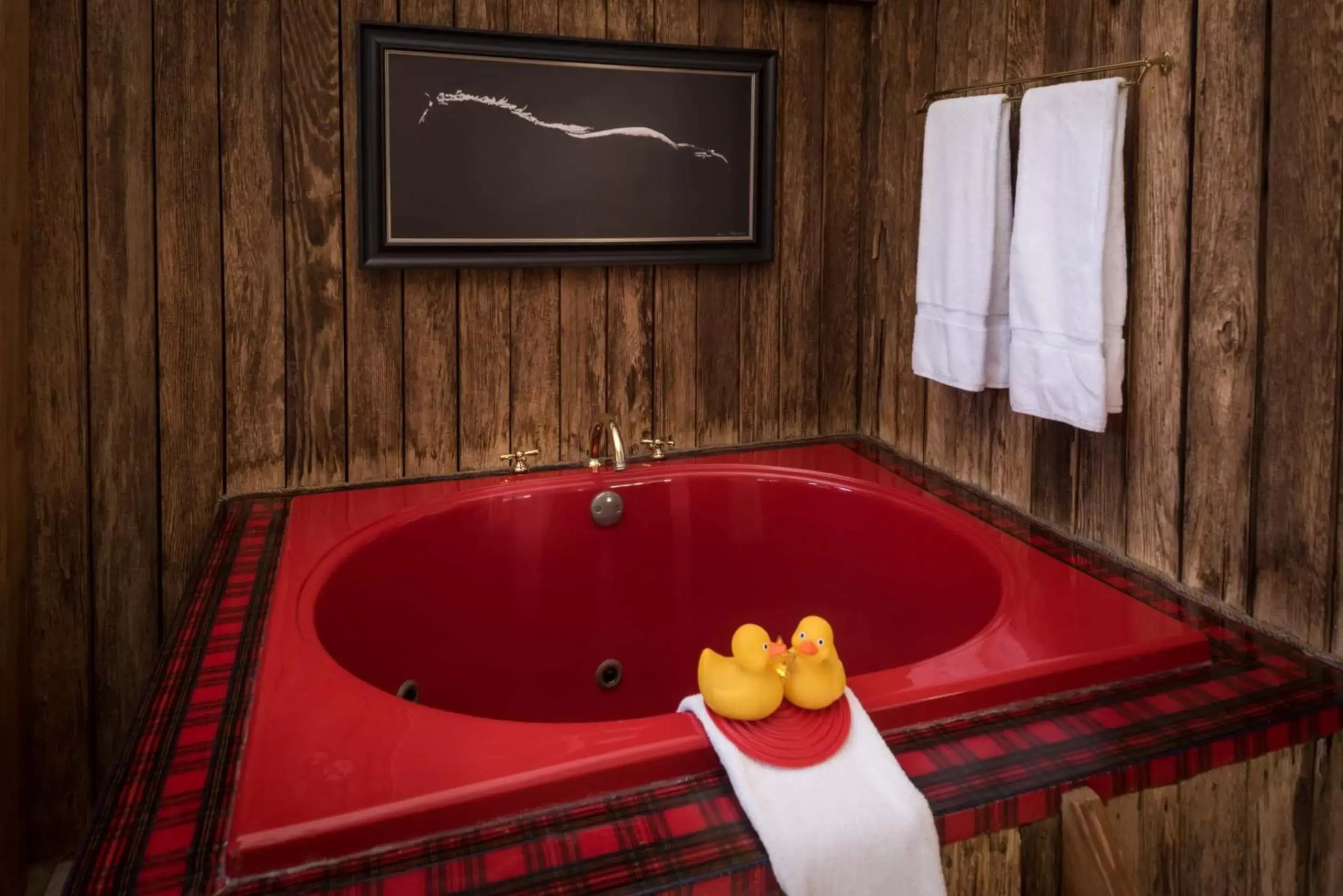 Bathroom in Romantic RiverSong Inn