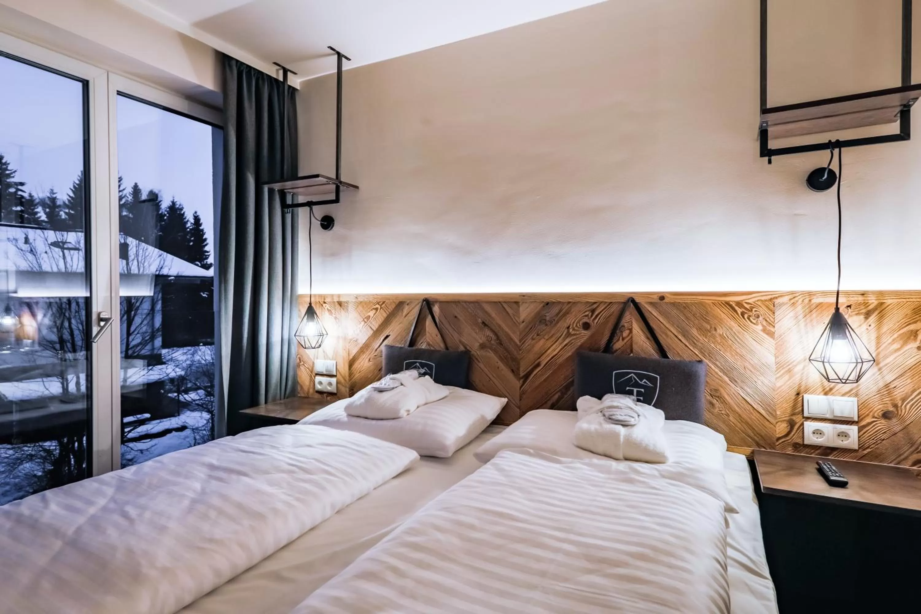Bedroom, Bed in 24 by AvenidA - Mountain Hotel