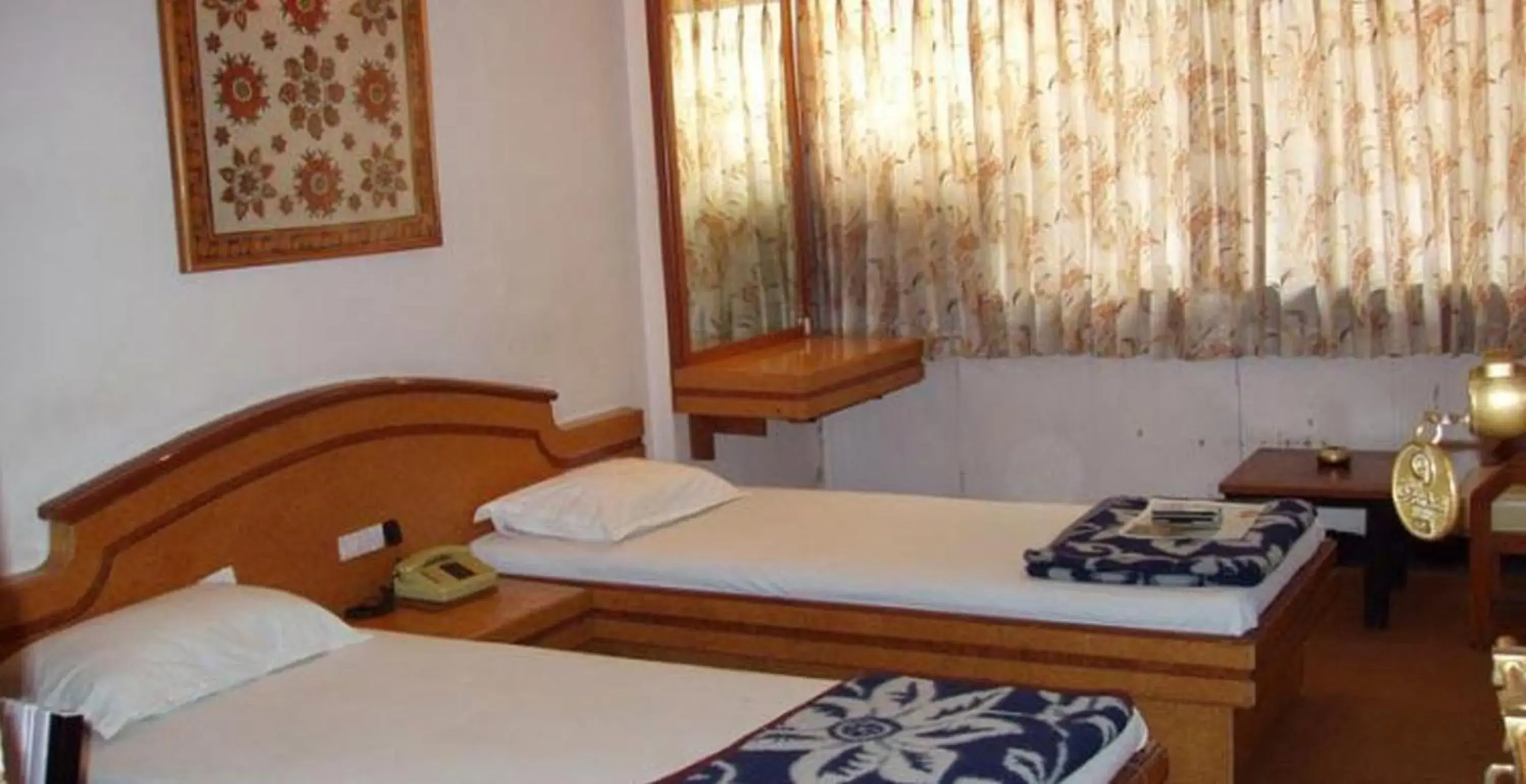 Bedroom, Bed in Hotel Vaishali