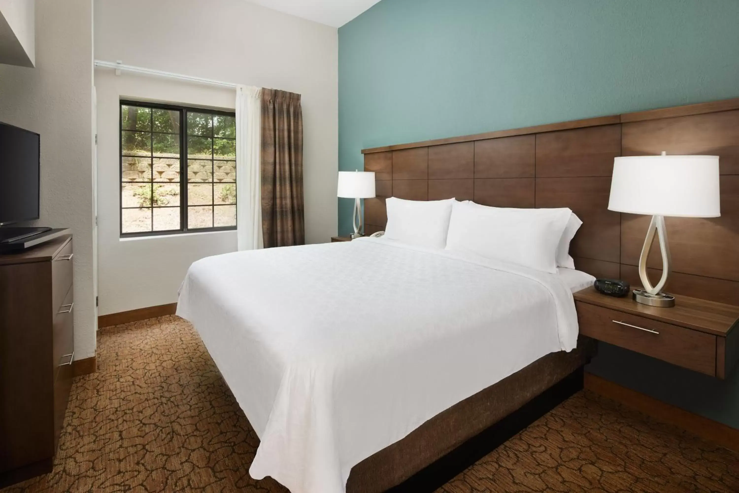 Photo of the whole room, Bed in Staybridge Suites Of Durham - Chapel Hill - RTP, an IHG Hotel