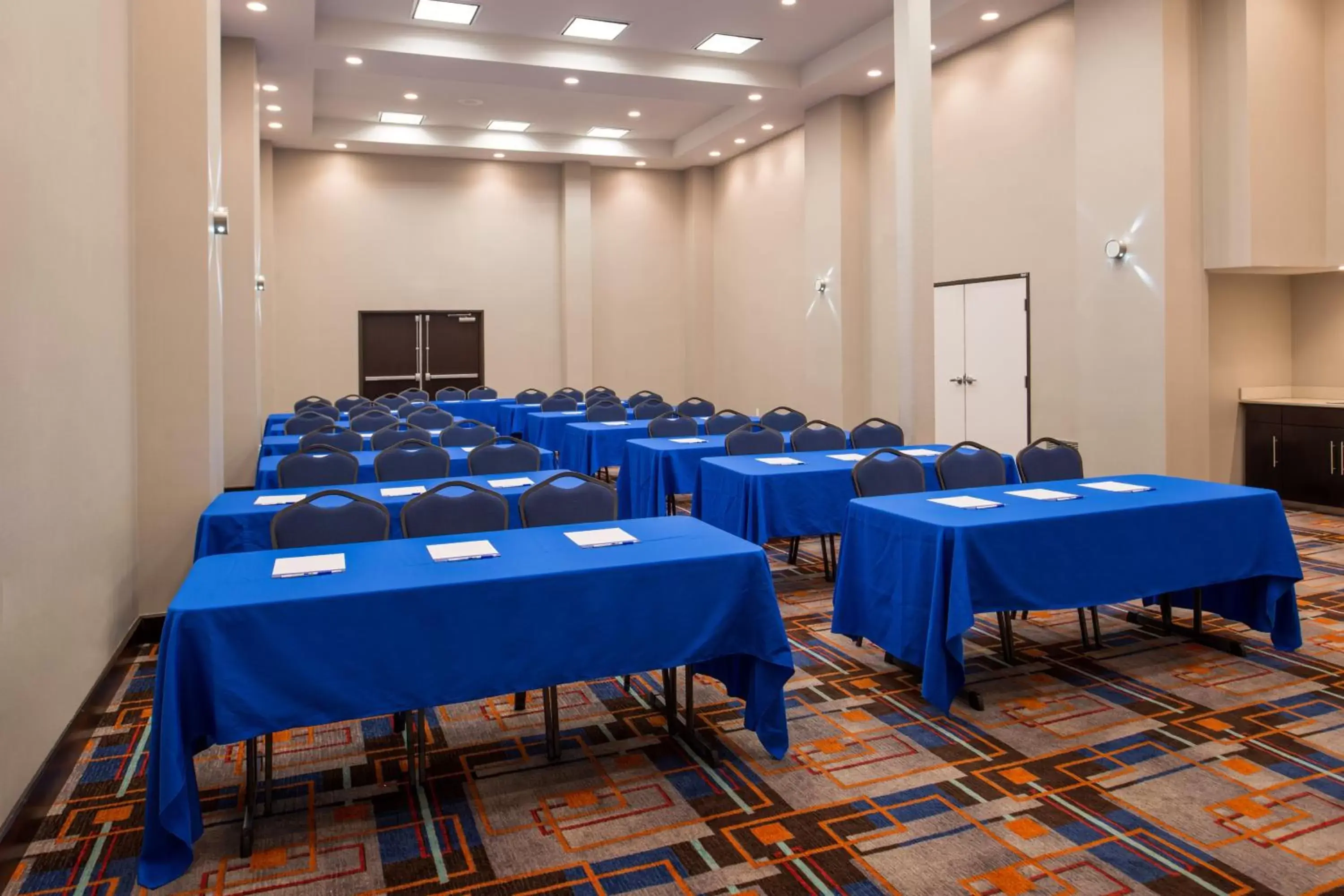 Meeting/conference room in Holiday Inn Express & Suites San Antonio Medical Center North, an IHG Hotel