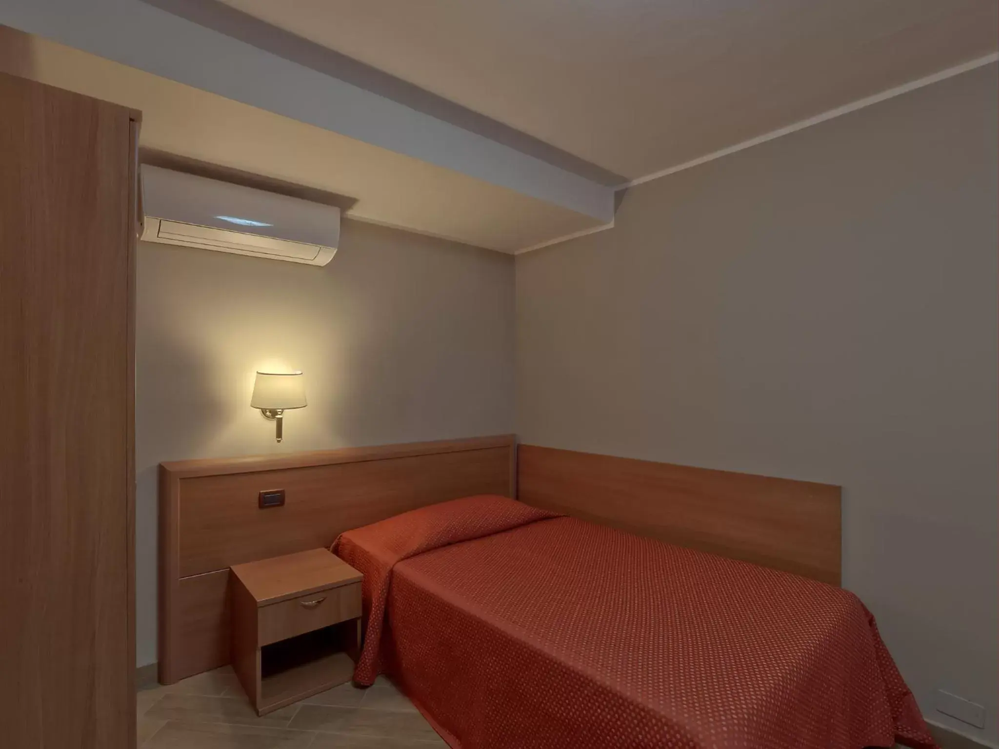 Bedroom, Bed in Terme Di Monte Valenza