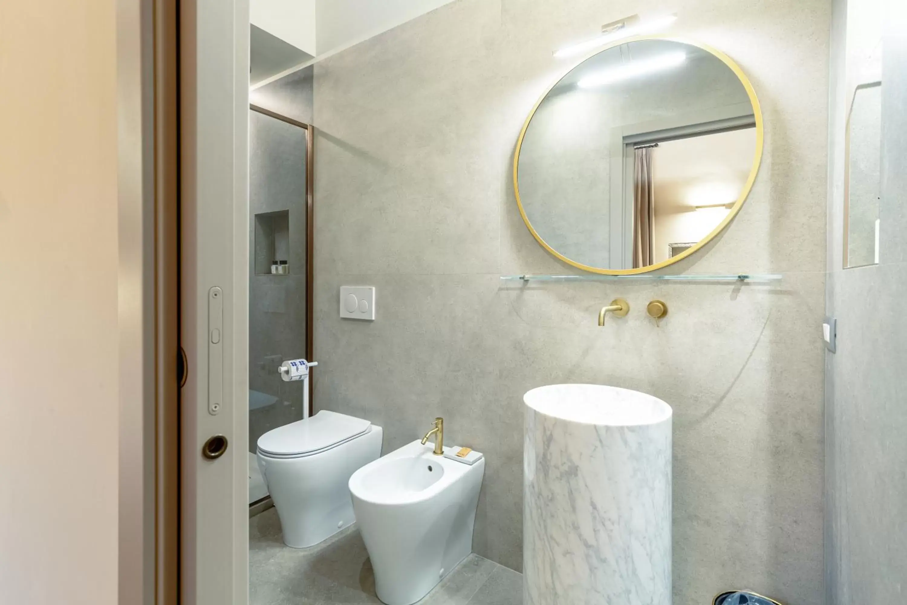 Shower, Bathroom in Dimora Le Torri - Boutique Luxury Suites in Florence Historic Centre - Adults Only