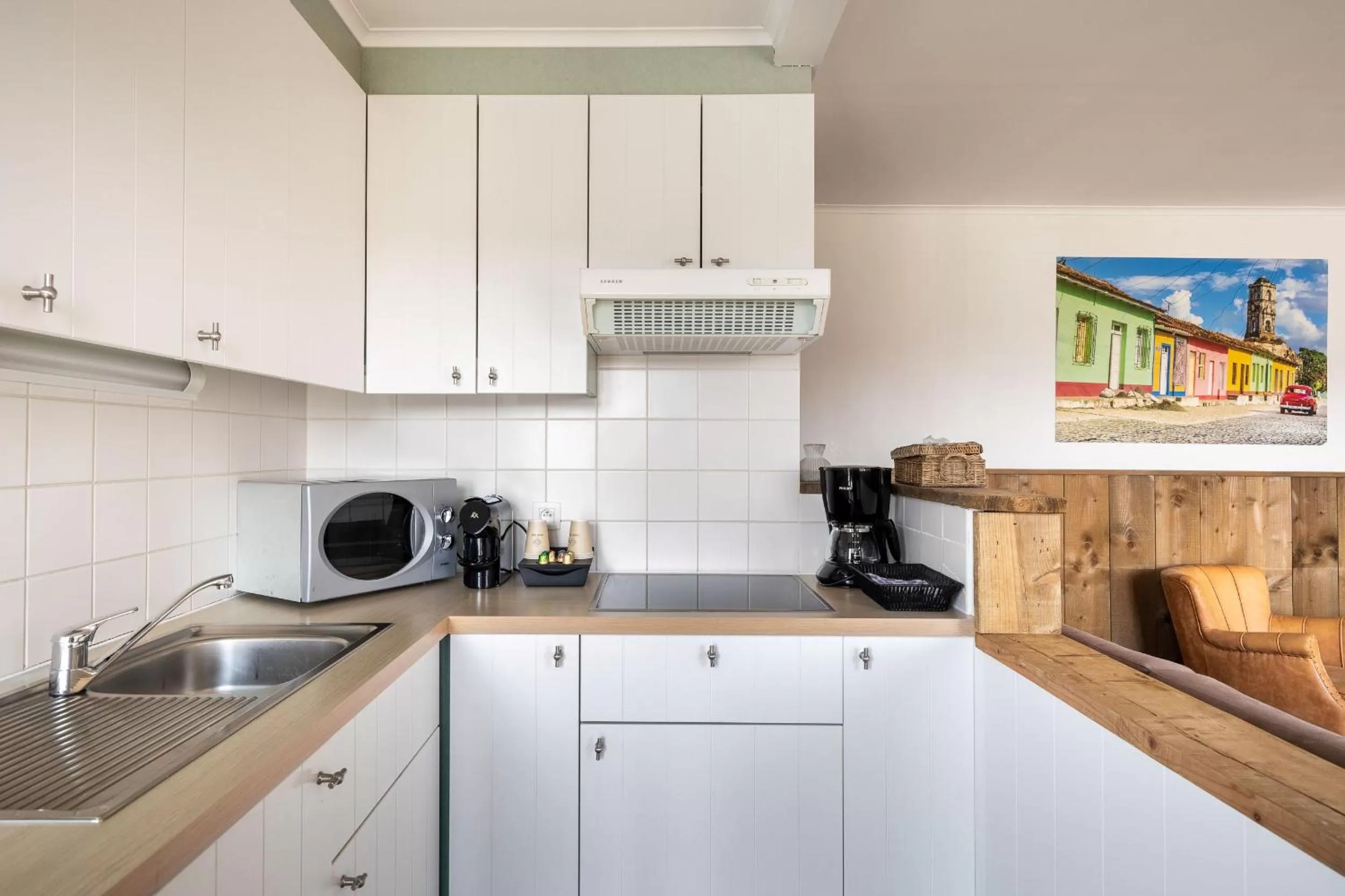 Coffee/tea facilities in West Bay