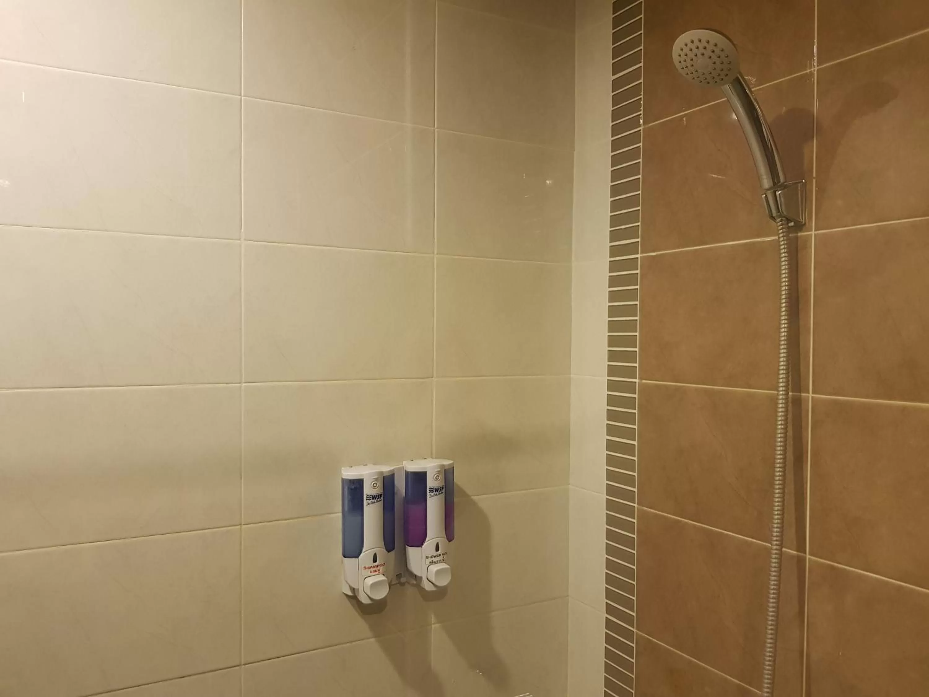 Bathroom in Pangviman Place Resotel SHA Plus