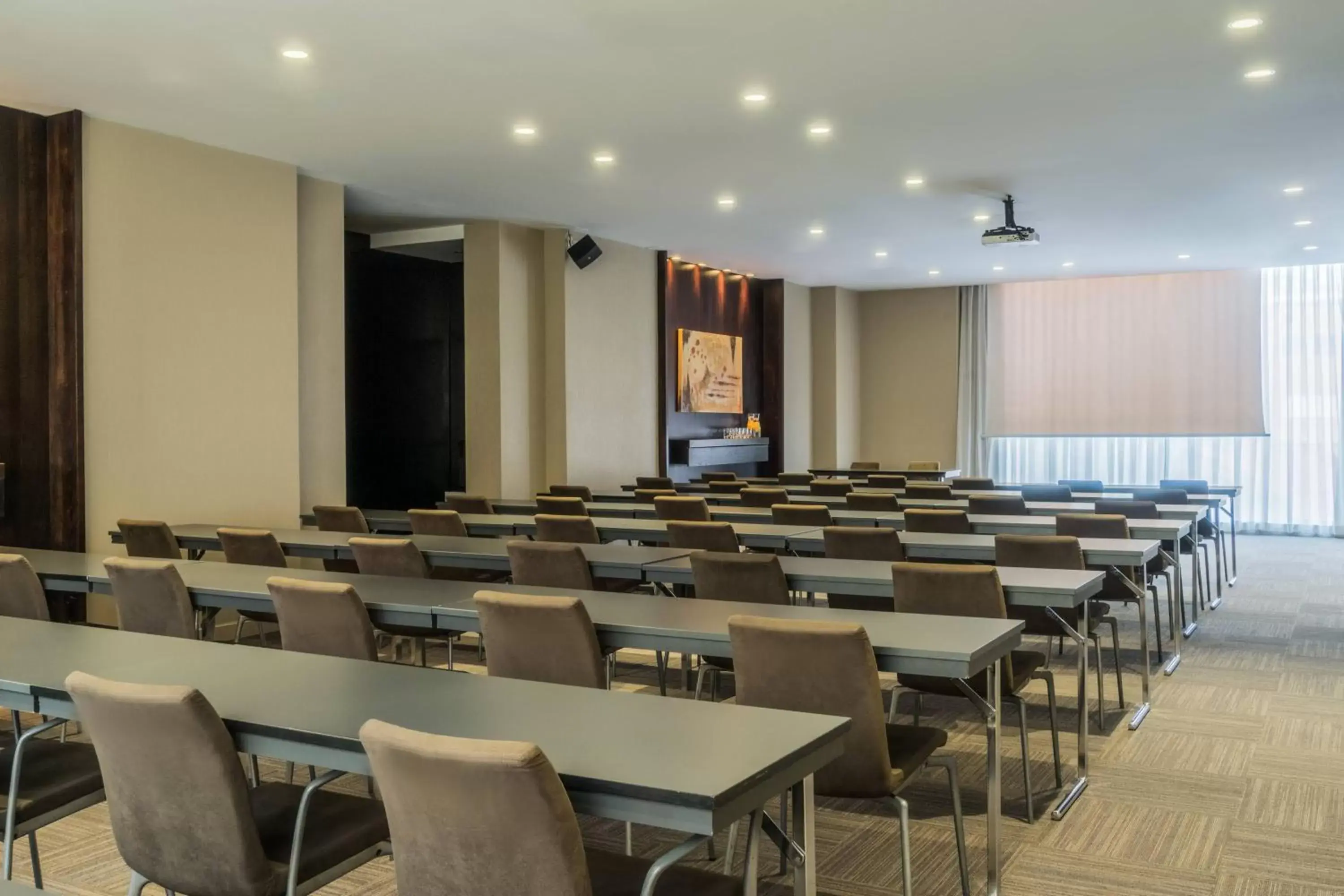 Meeting/conference room in AC Hotel Valencia by Marriott