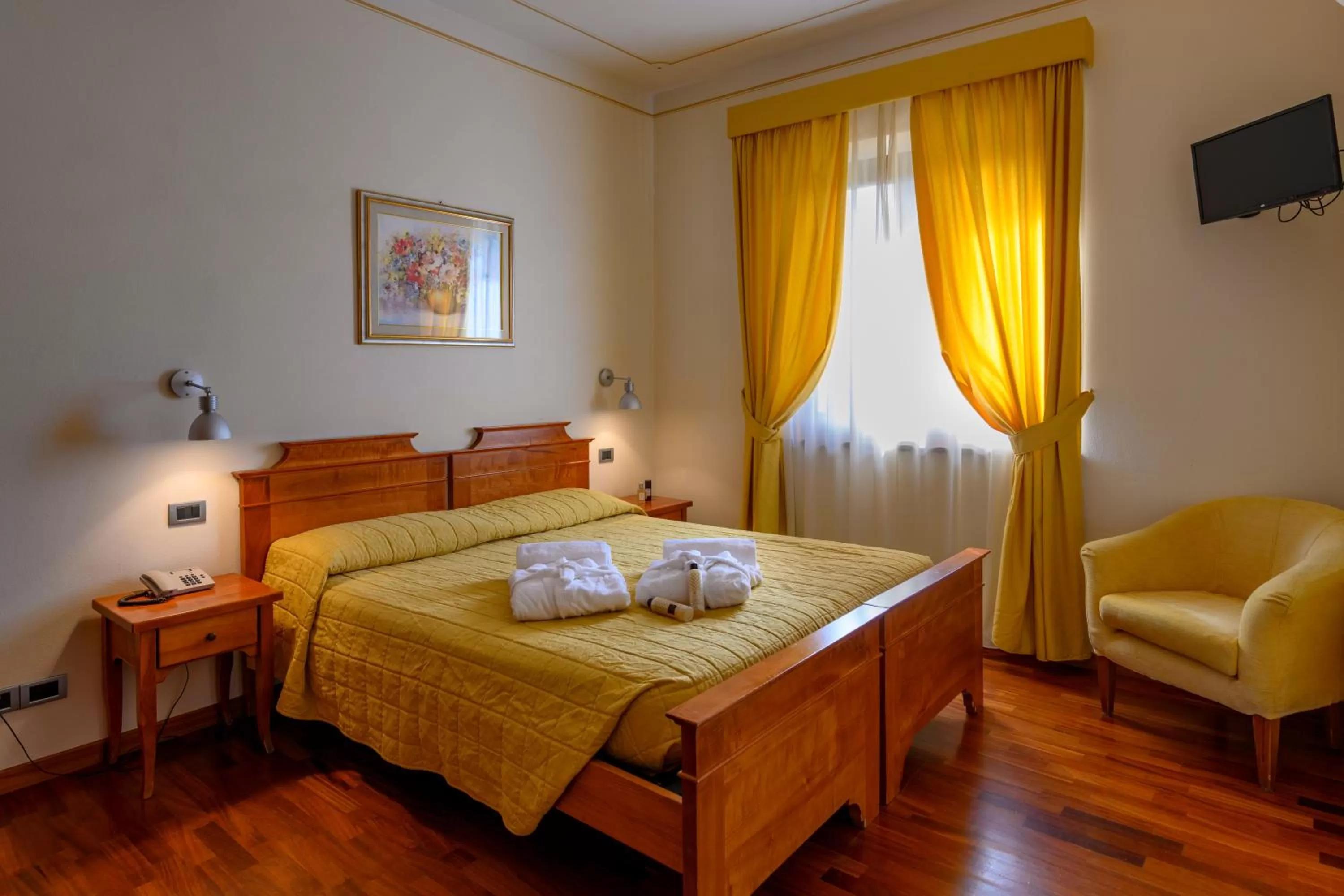 Bedroom, Bed in Hotel Rutiliano