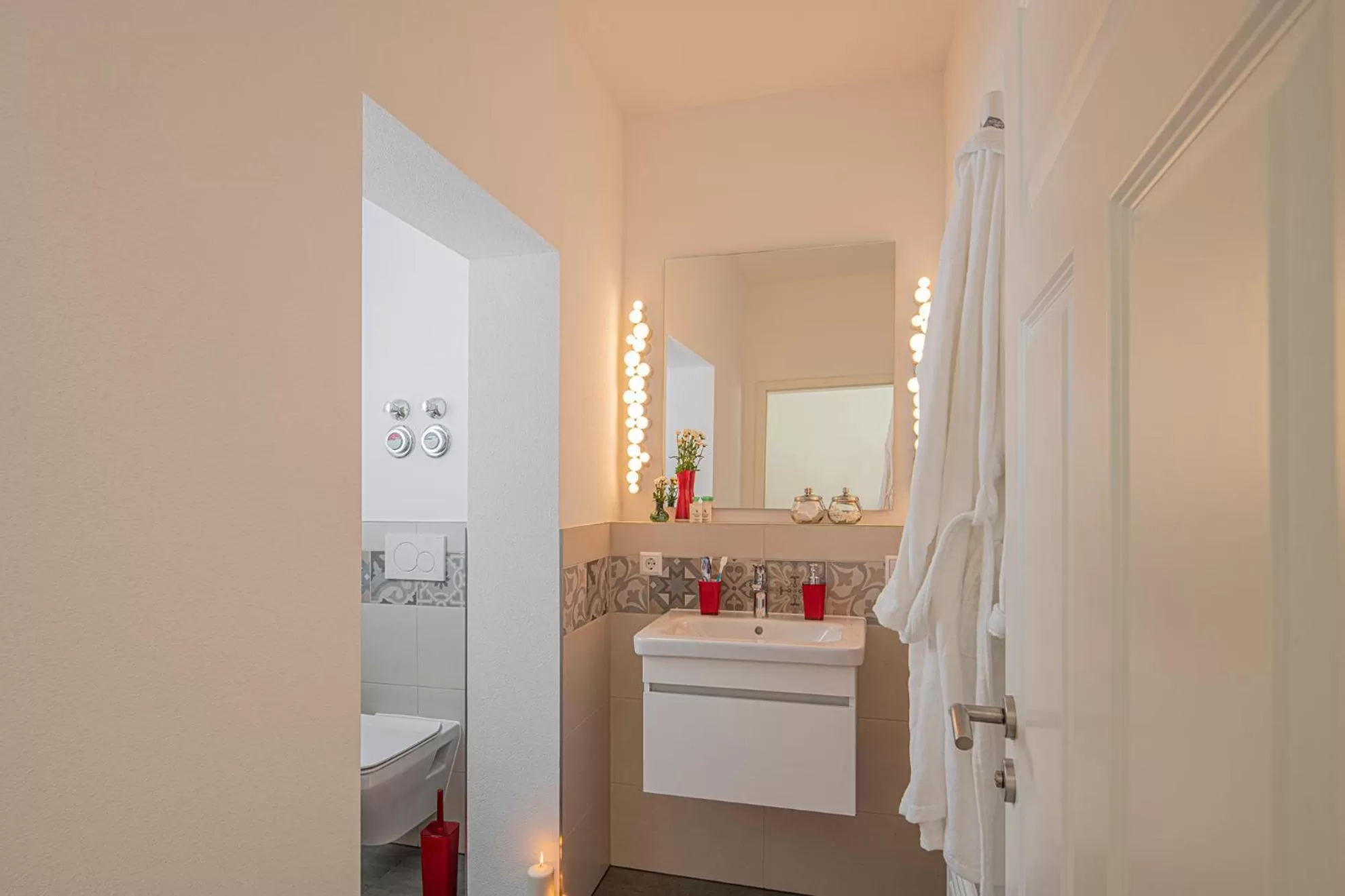 Shower in Boardinghouse alte Spinnerei