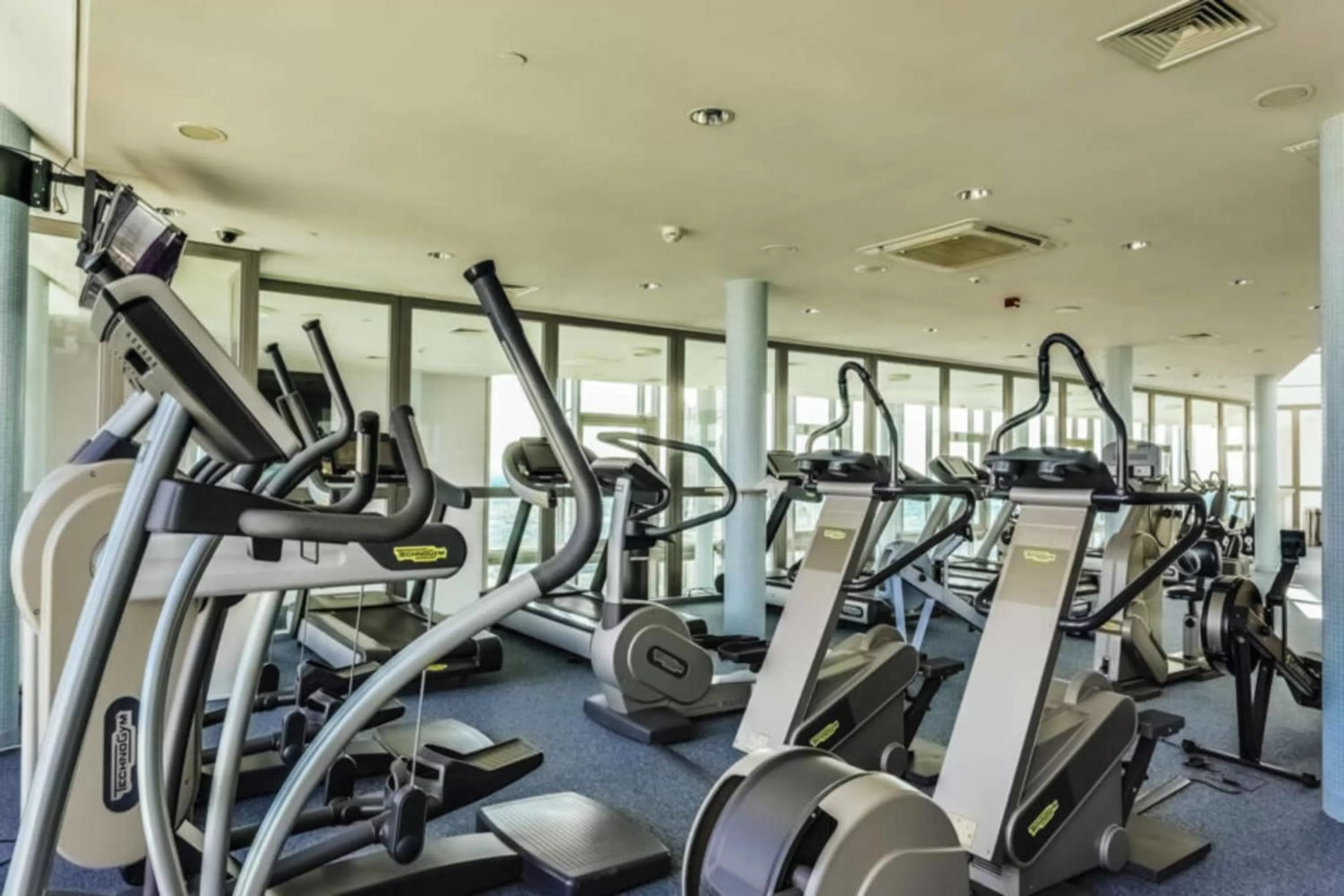 Fitness centre/facilities in InterContinental Warszawa by IHG