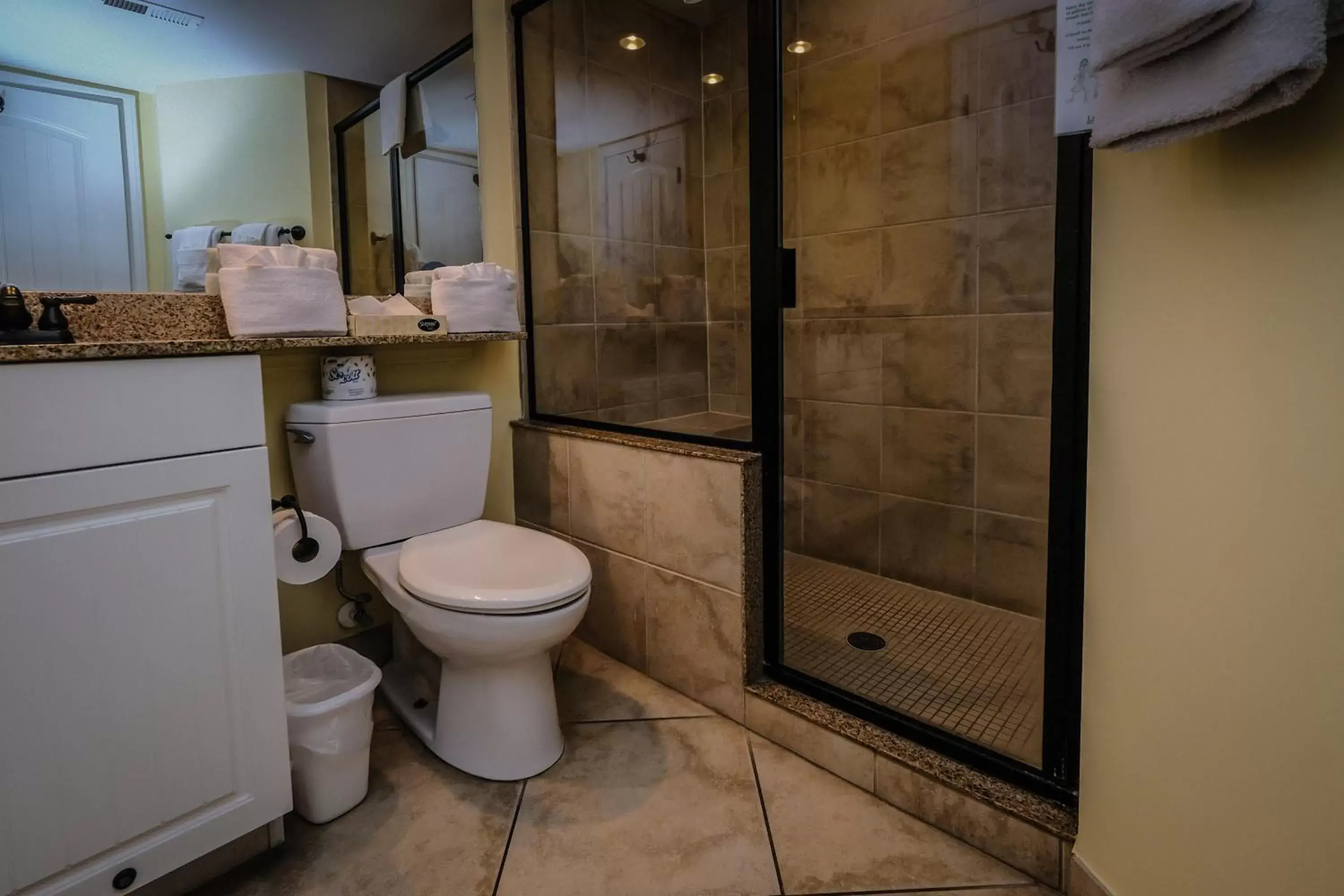 Bathroom in Litchfield Beach & Golf Resort