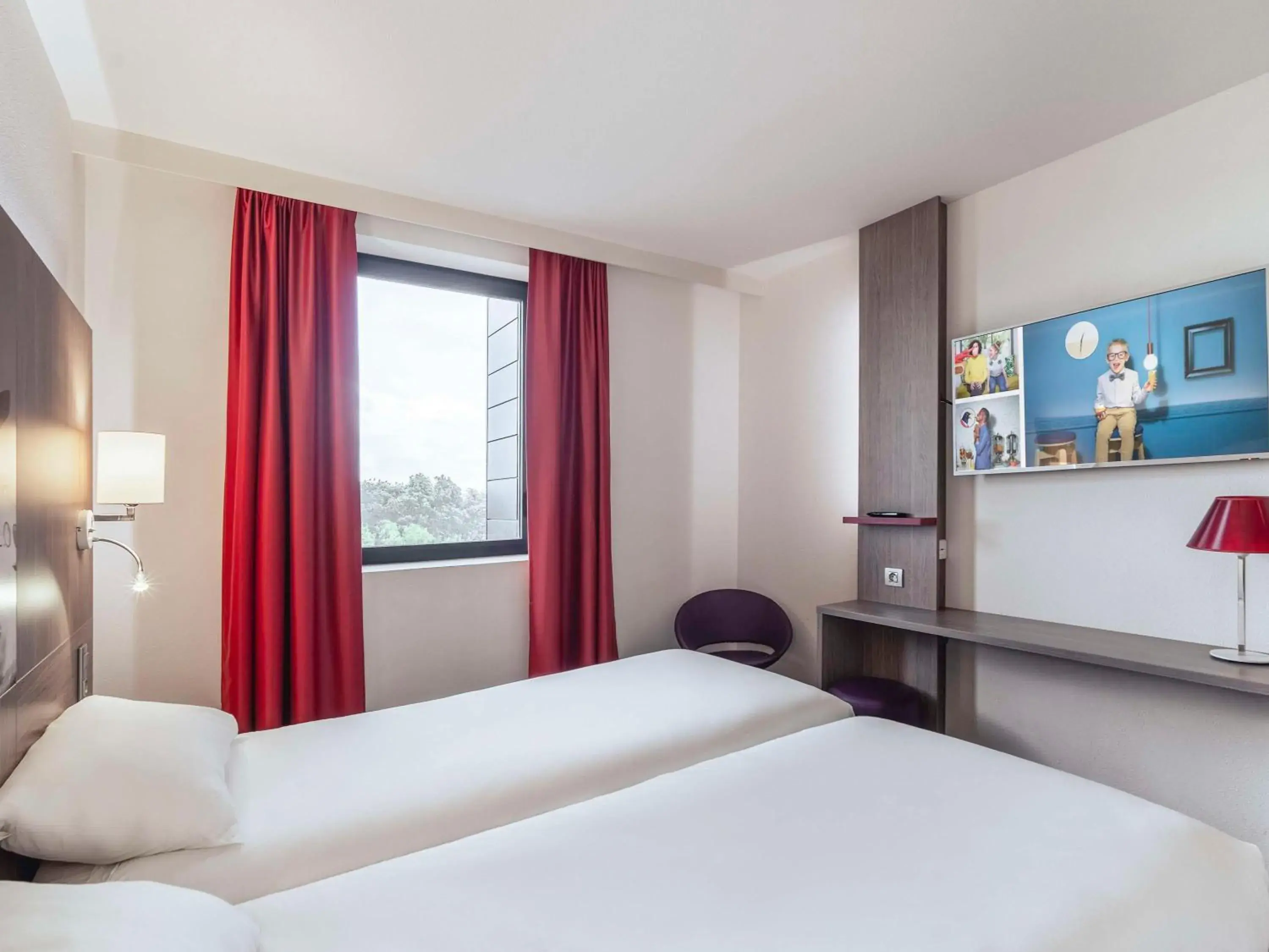 Photo of the whole room, Bed in ibis Styles Toulouse Cite Espace