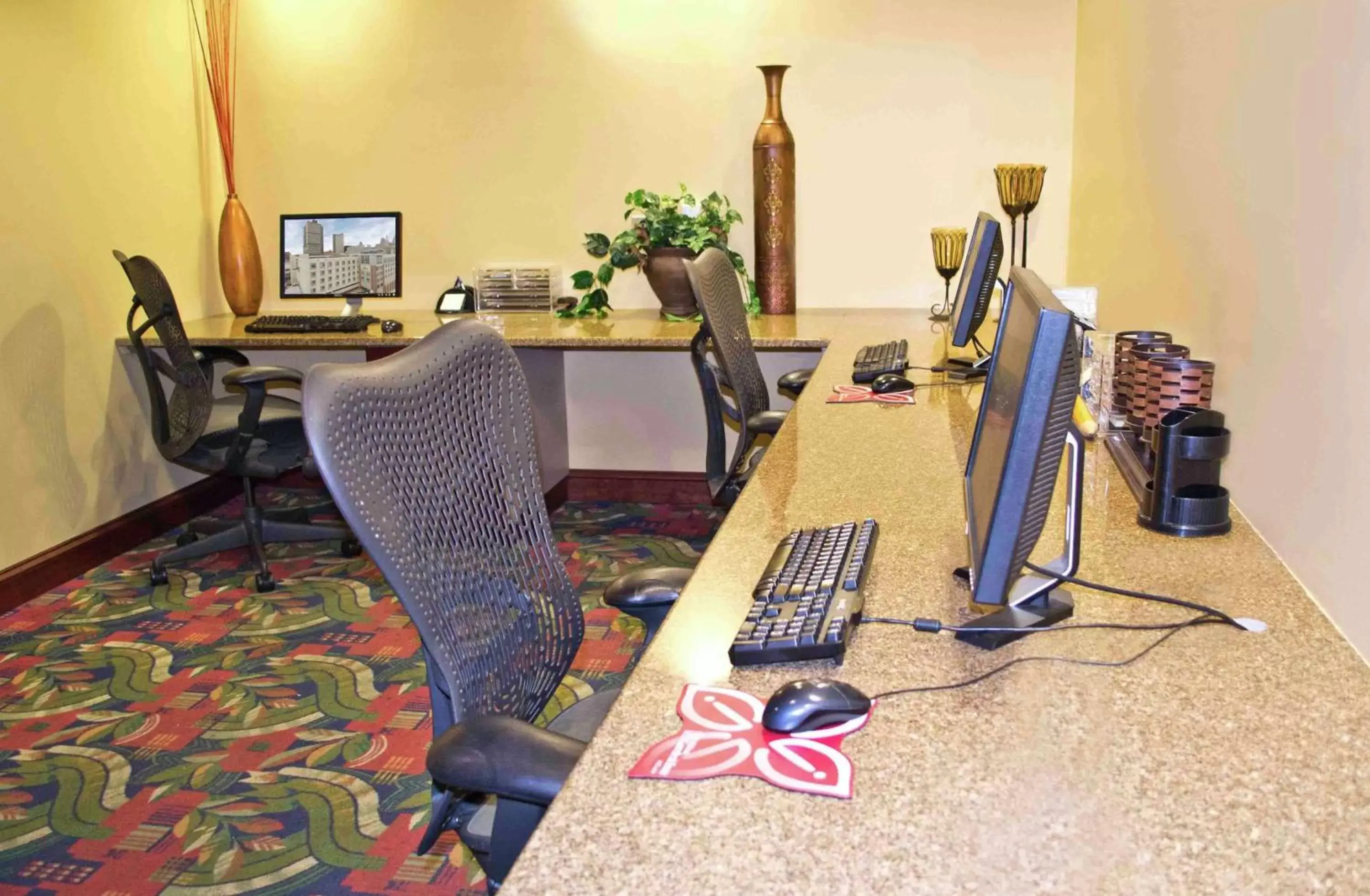 Business facilities, Business Area/Conference Room in Hilton Garden Inn Philadelphia Center City