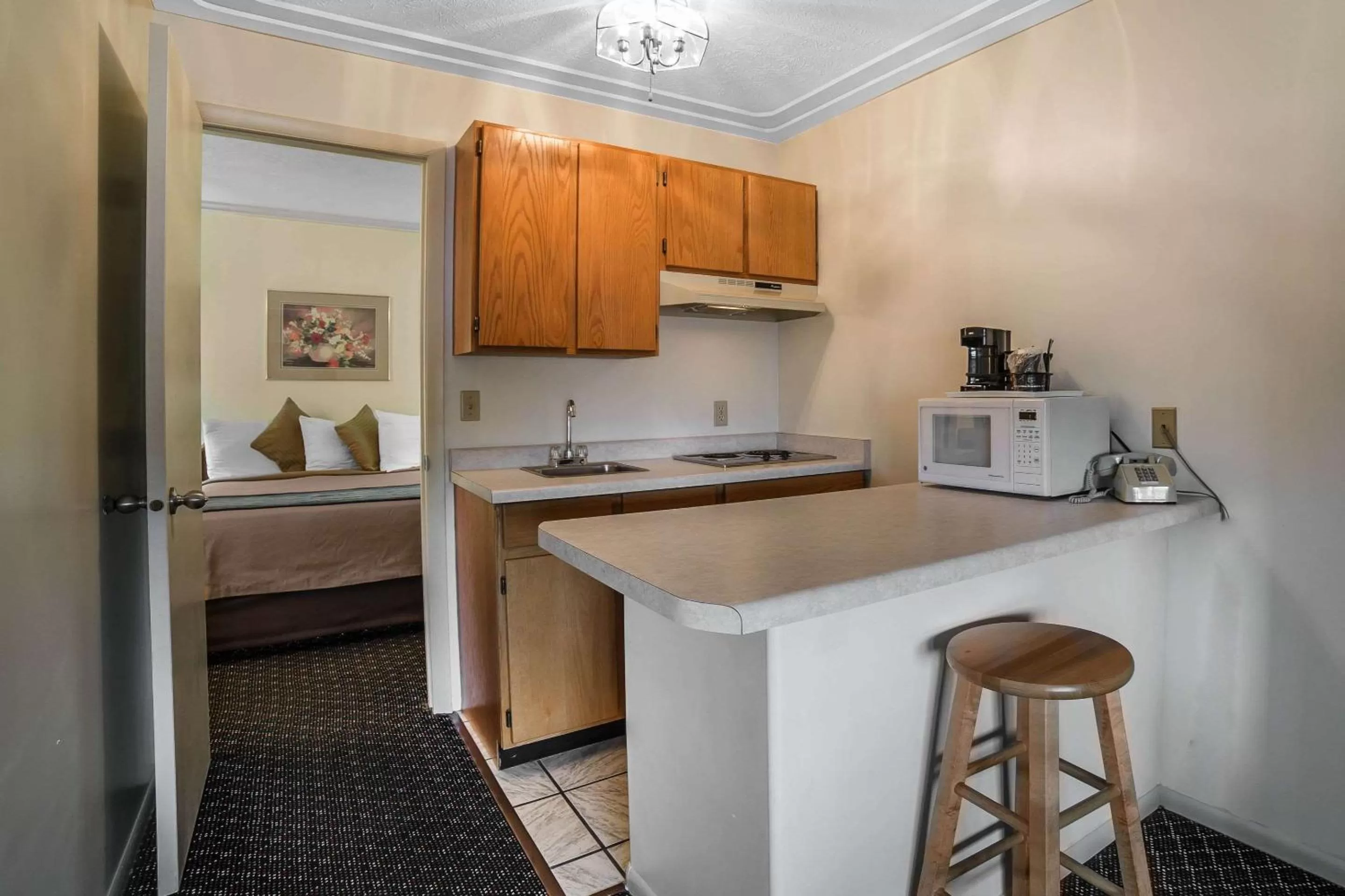 Photo of the whole room in Rodeway Inn Pronghorn Lodge