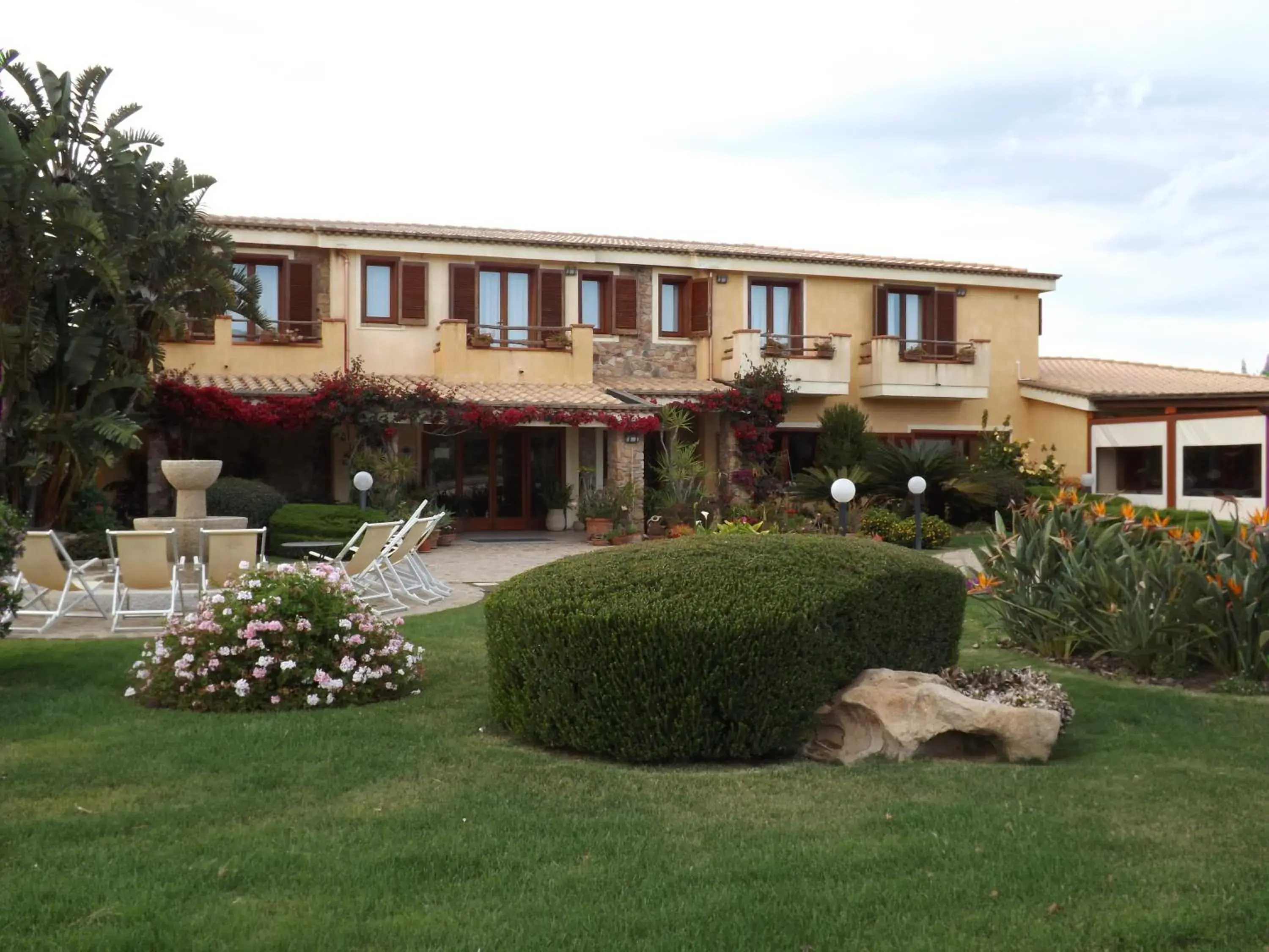 Facade/entrance, Property Building in Le Anfore Hotel