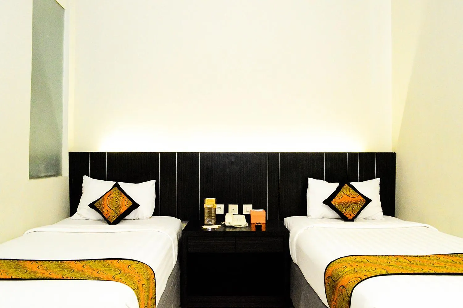 Bed in J Hotel - Bandara Soekarno Hatta