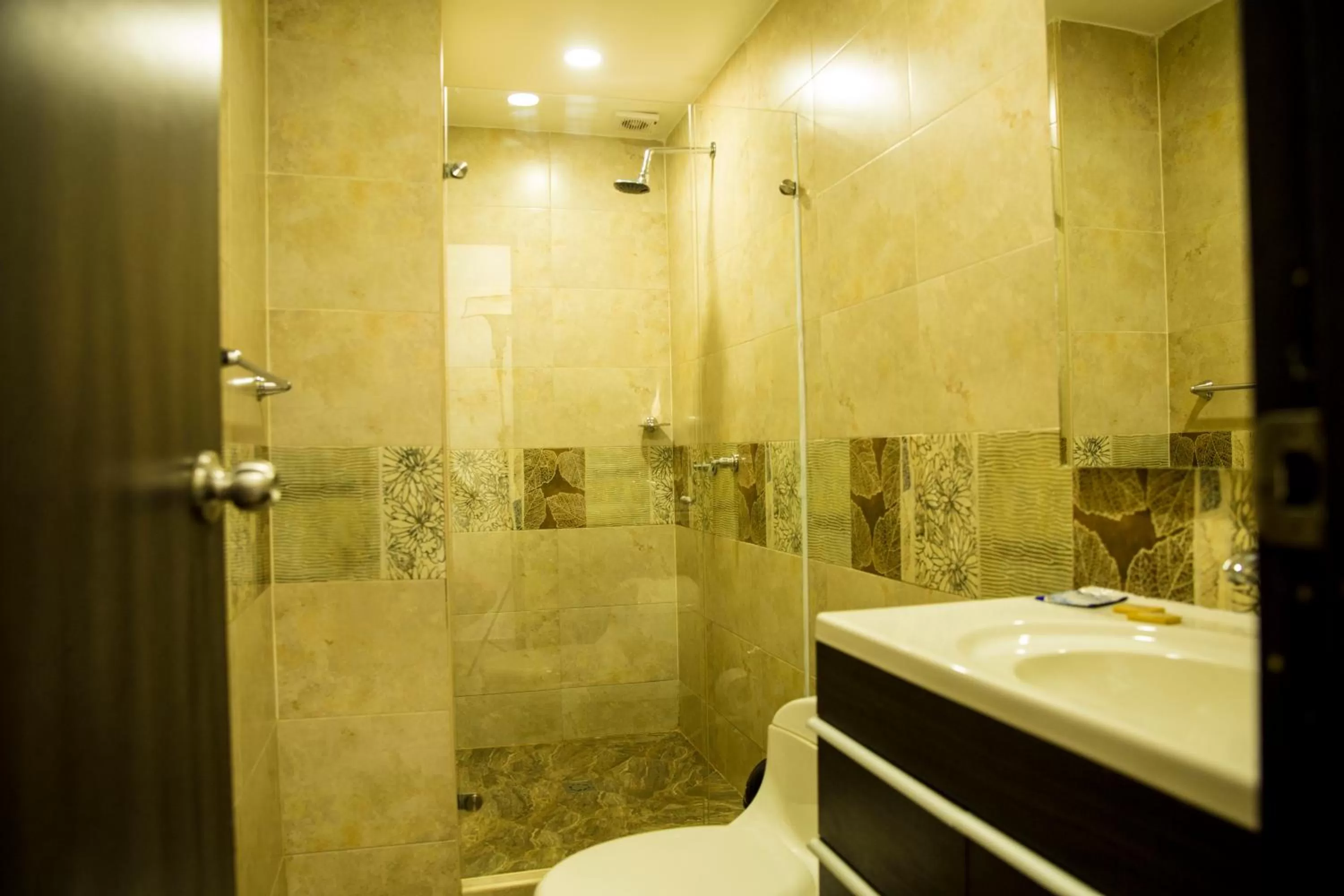 Bathroom in Hollywood Beach Suite