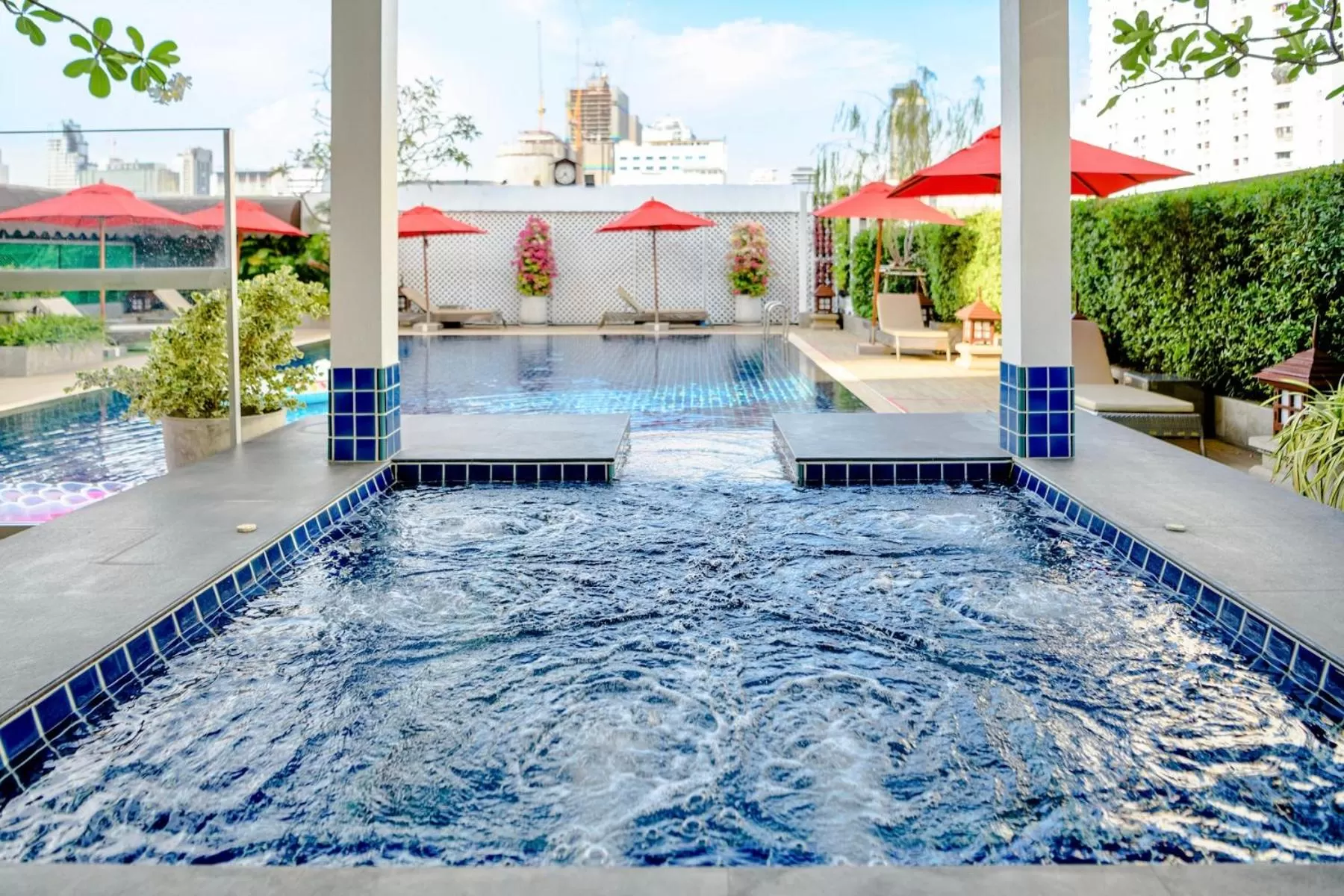 City view in Centre Point Plus Hotel Pratunam