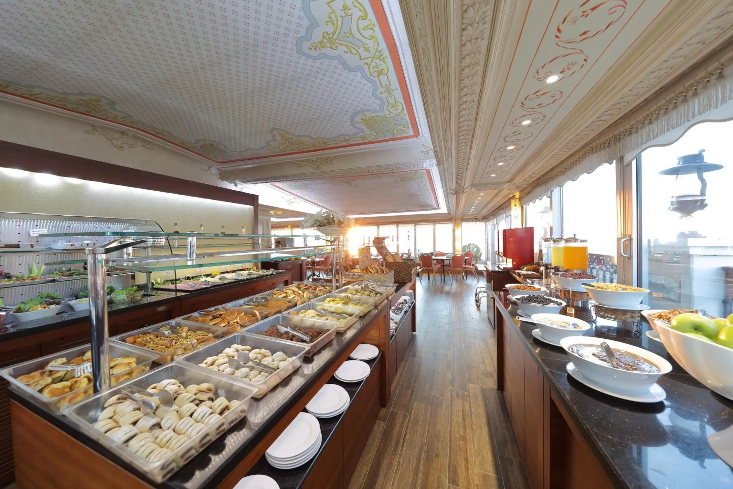 Restaurant/Places to Eat in Deluxe Golden Horn Sultanahmet Hotel