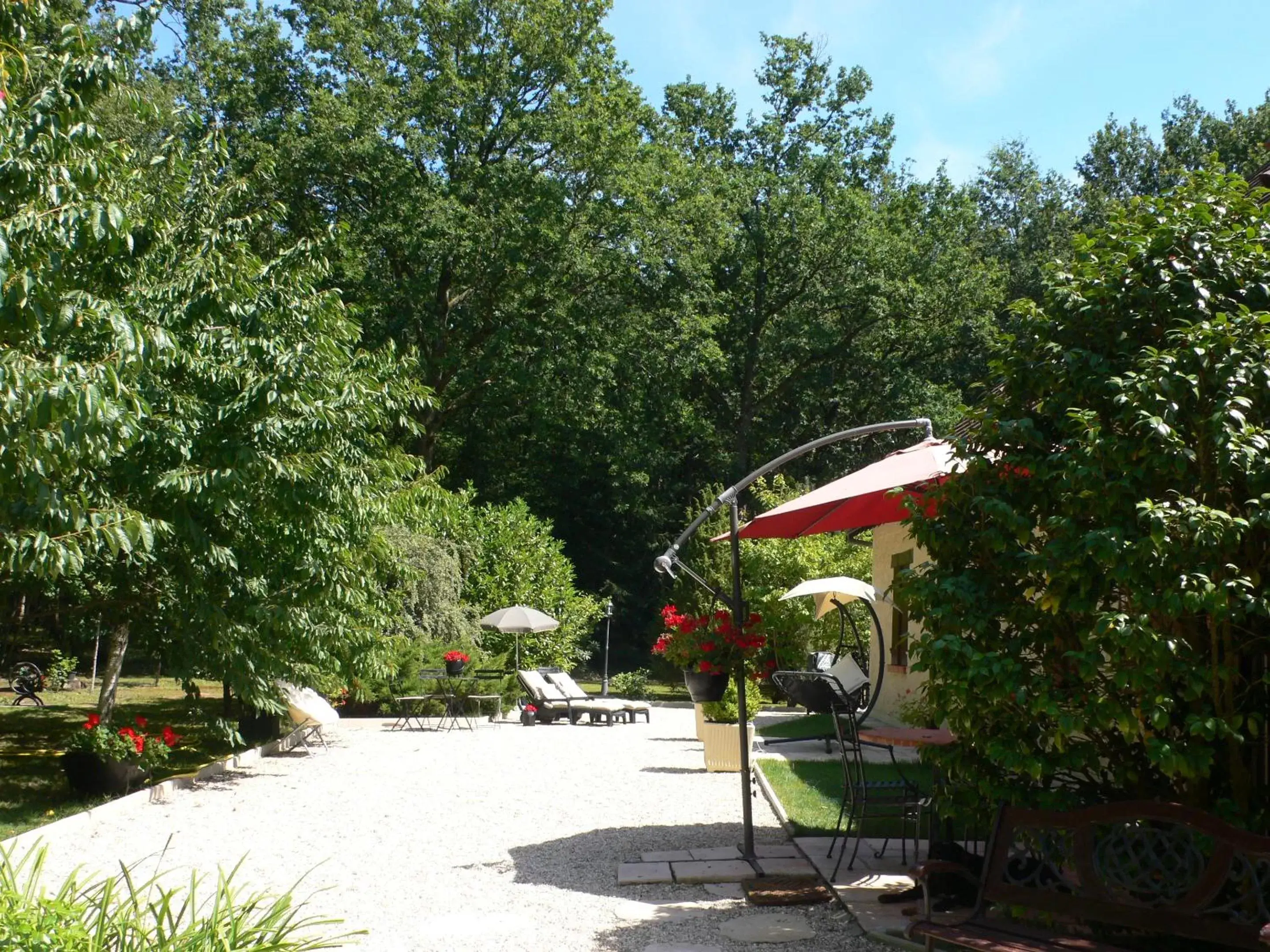 Garden in Chambres d'hôtes La Brillève