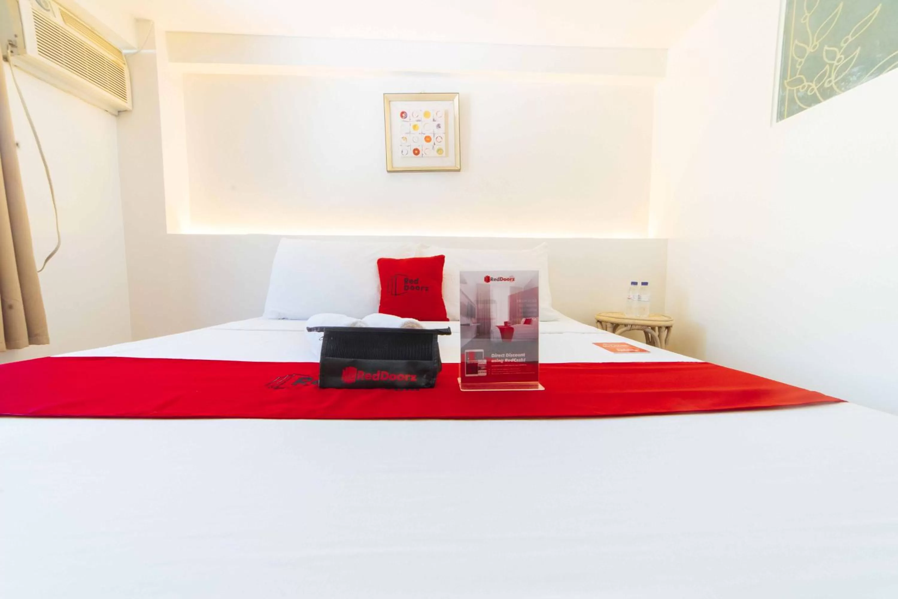 Bed in RedDoorz @ Ledesco Avenue Lapaz Iloilo