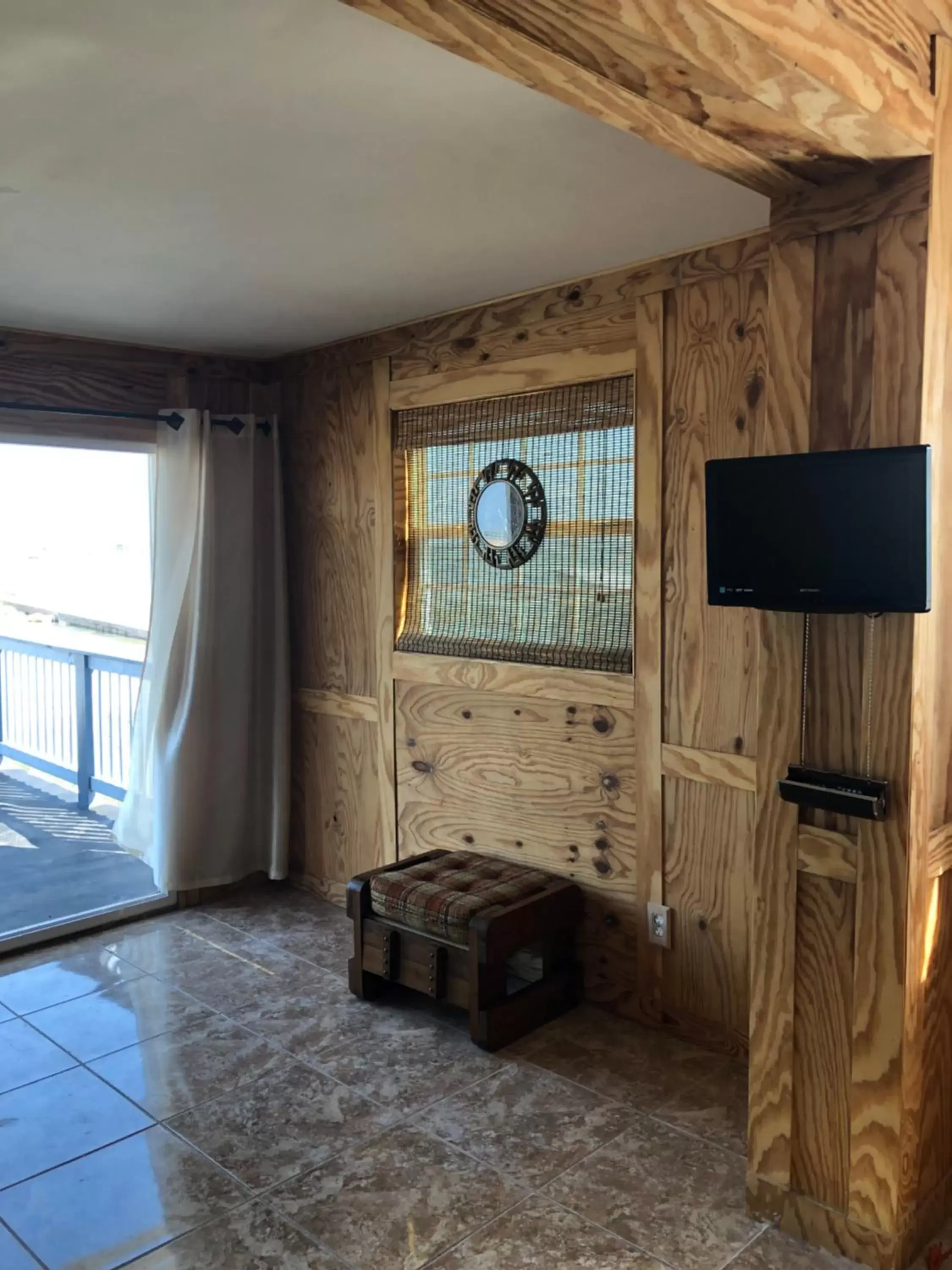 Lexington Suite with Private Deck in Capri Beach Hotel Lexington Suite with Private Deck in Capri Beach Hotel