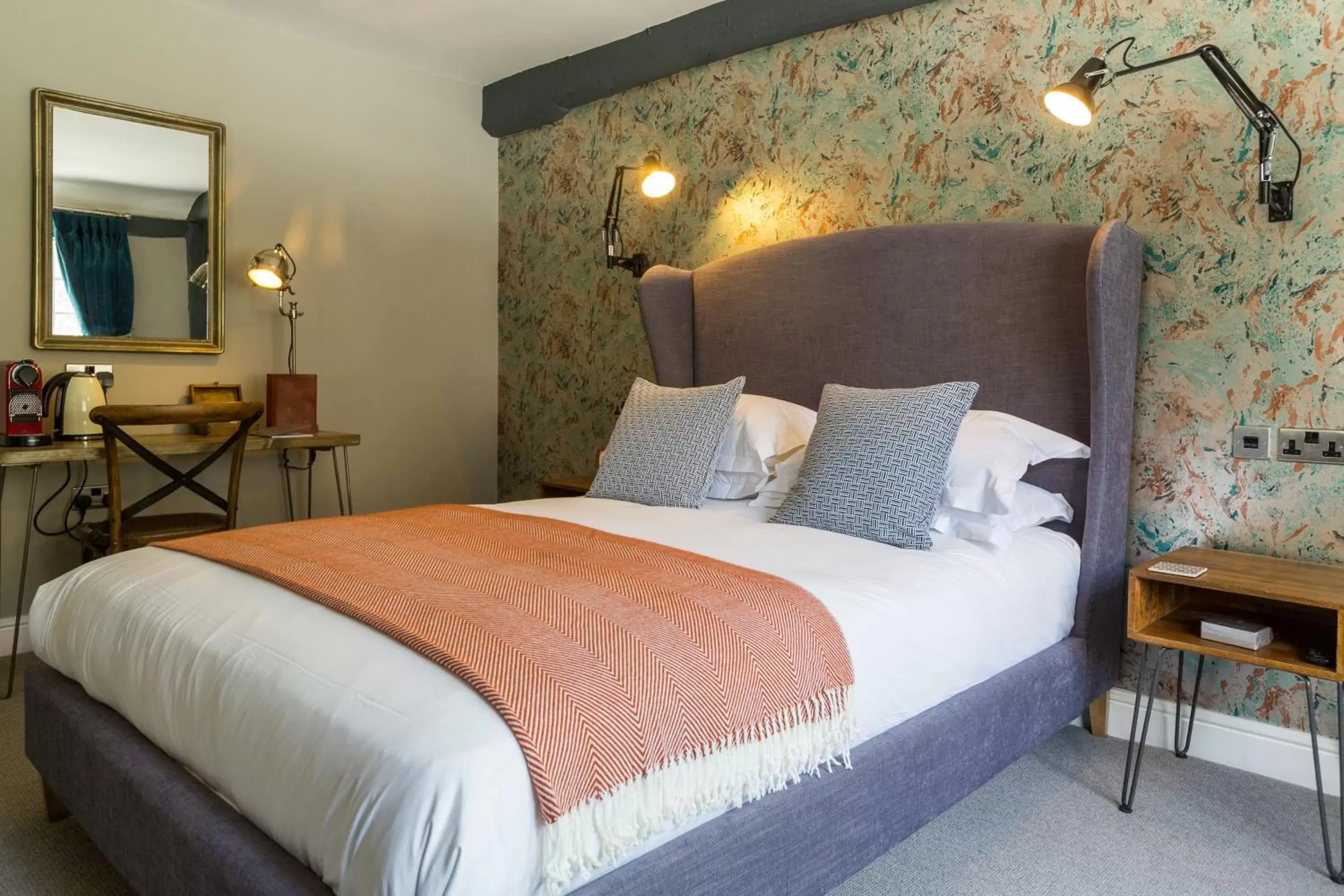 Bedroom, Bed in The Chequers Marlow Bedroom, Bed in The Chequers Marlow