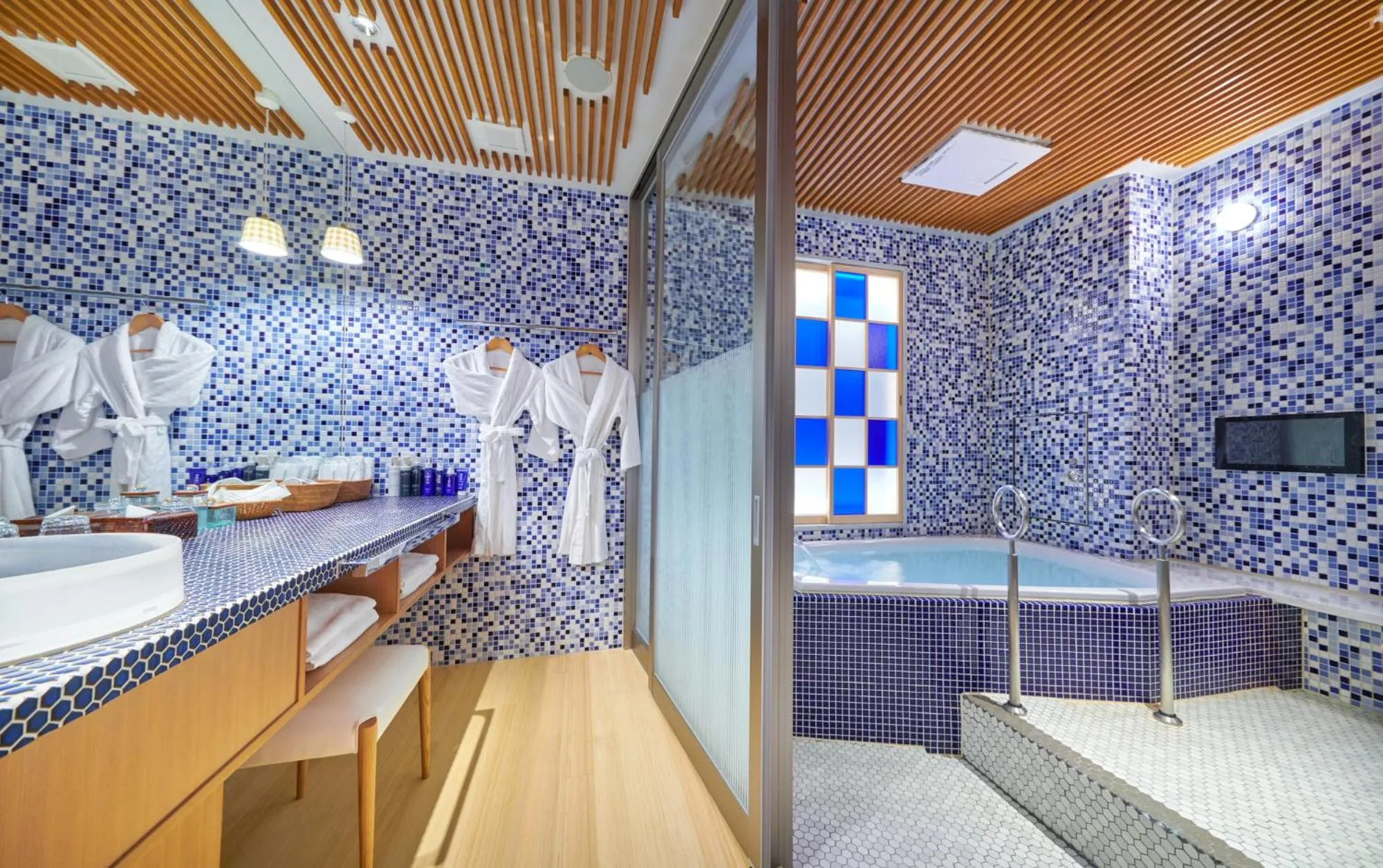 Bathroom in Honjin Hiranoya Kachoan