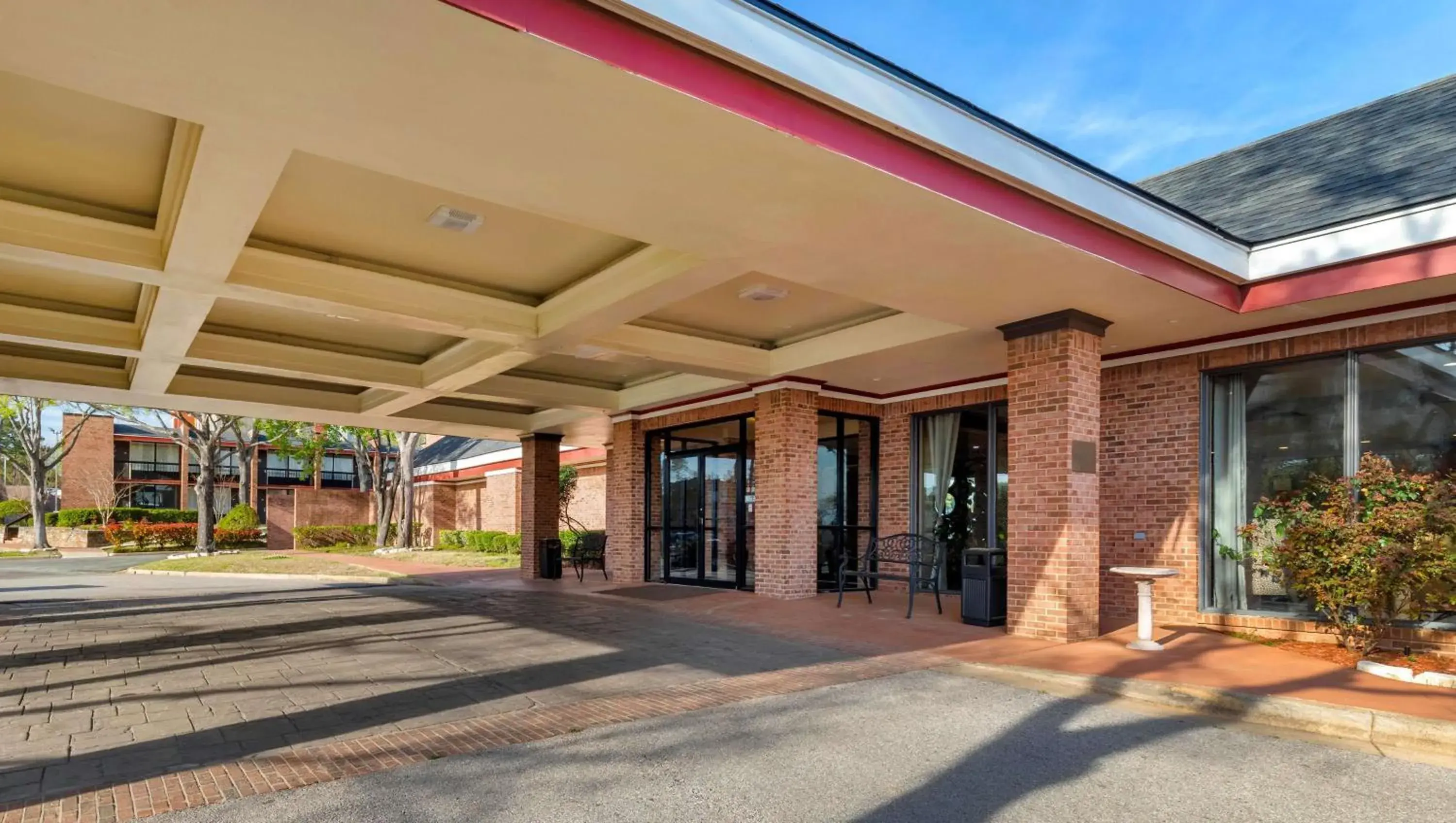 Property building in Magnuson Grand Hotel and Conference Center Tyler