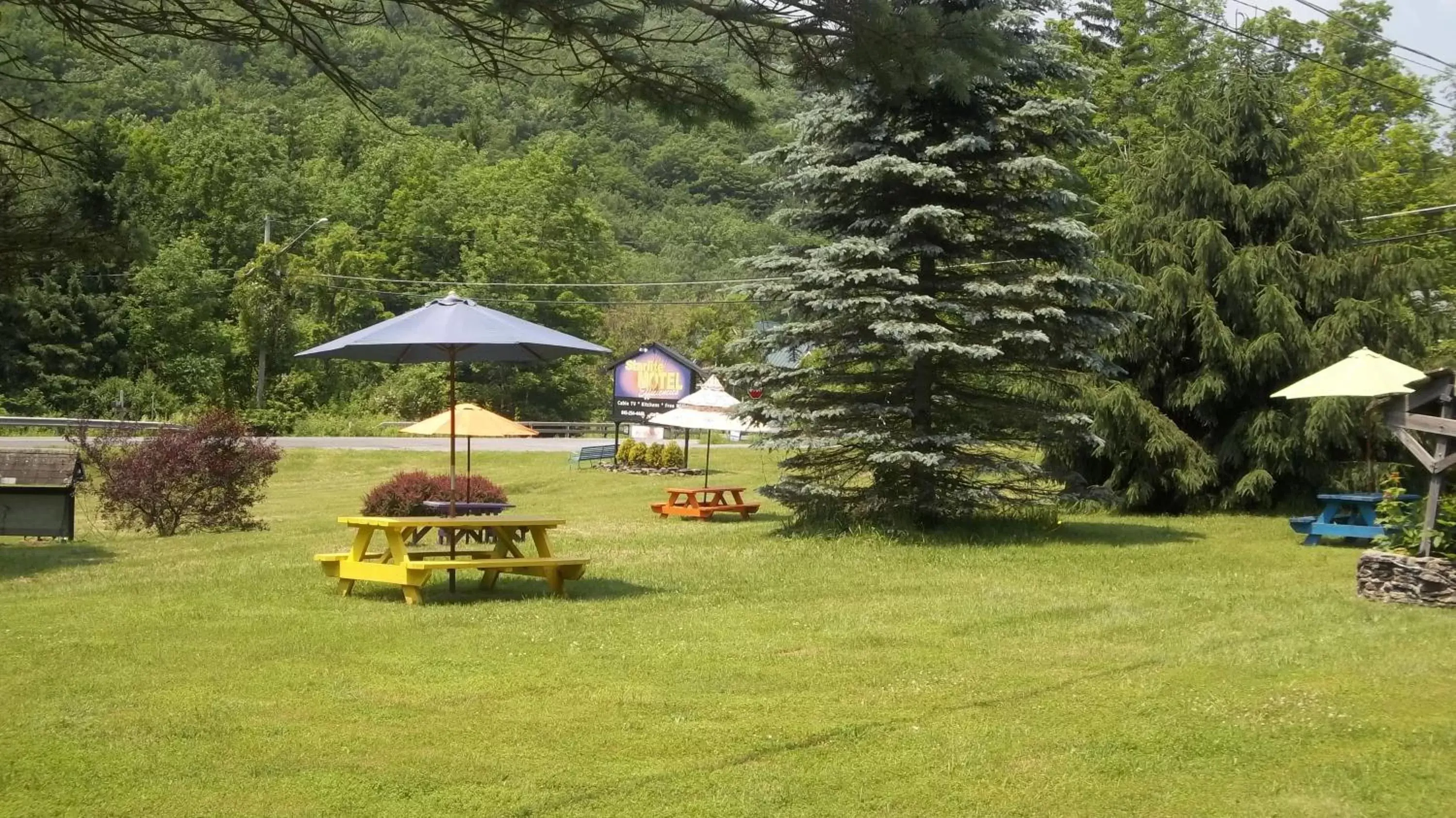 Garden view, Garden in Starlite Motel & Suites