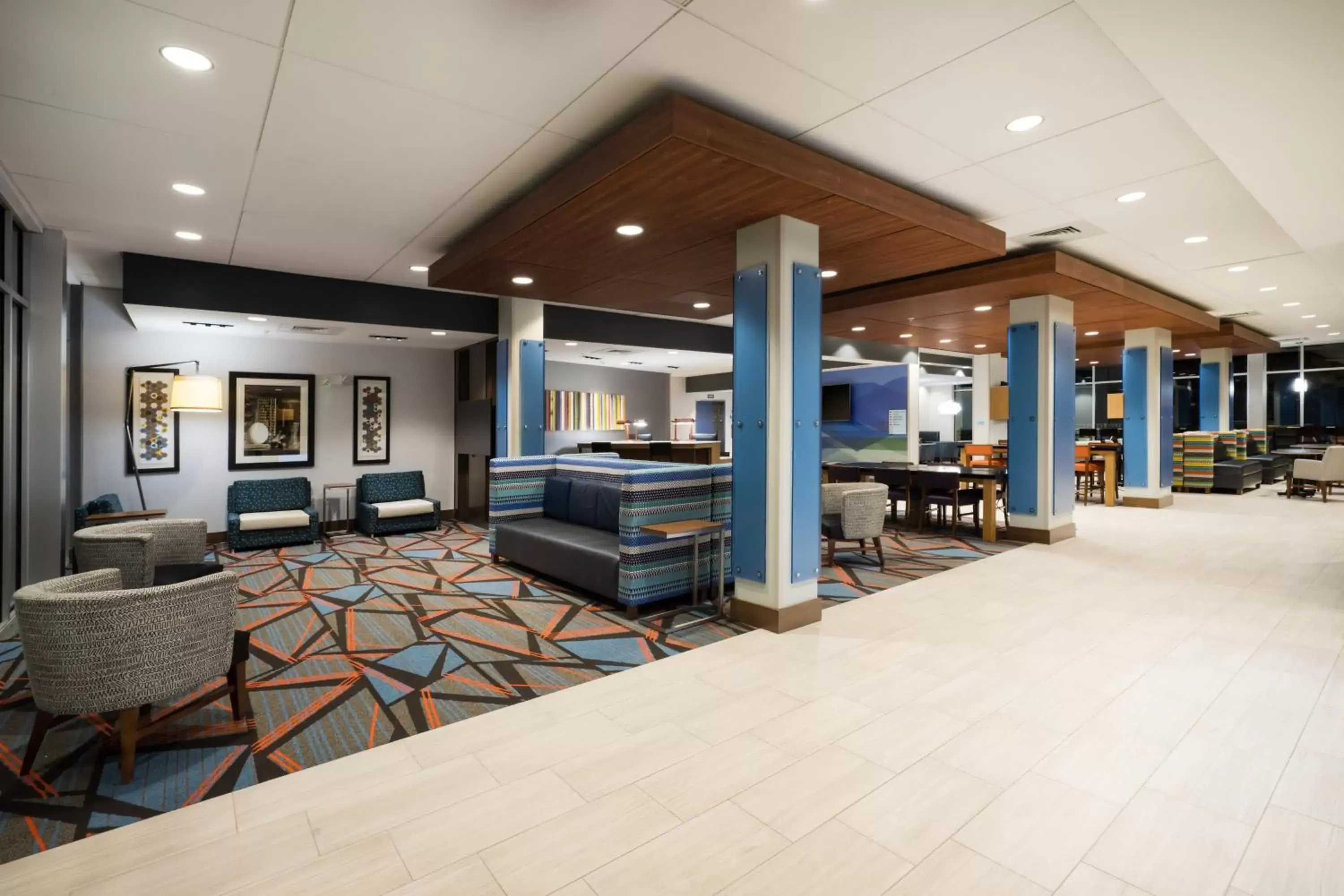 Lobby or reception in Holiday Inn Express & Suites Greenville SE - Simpsonville, an IHG Hotel