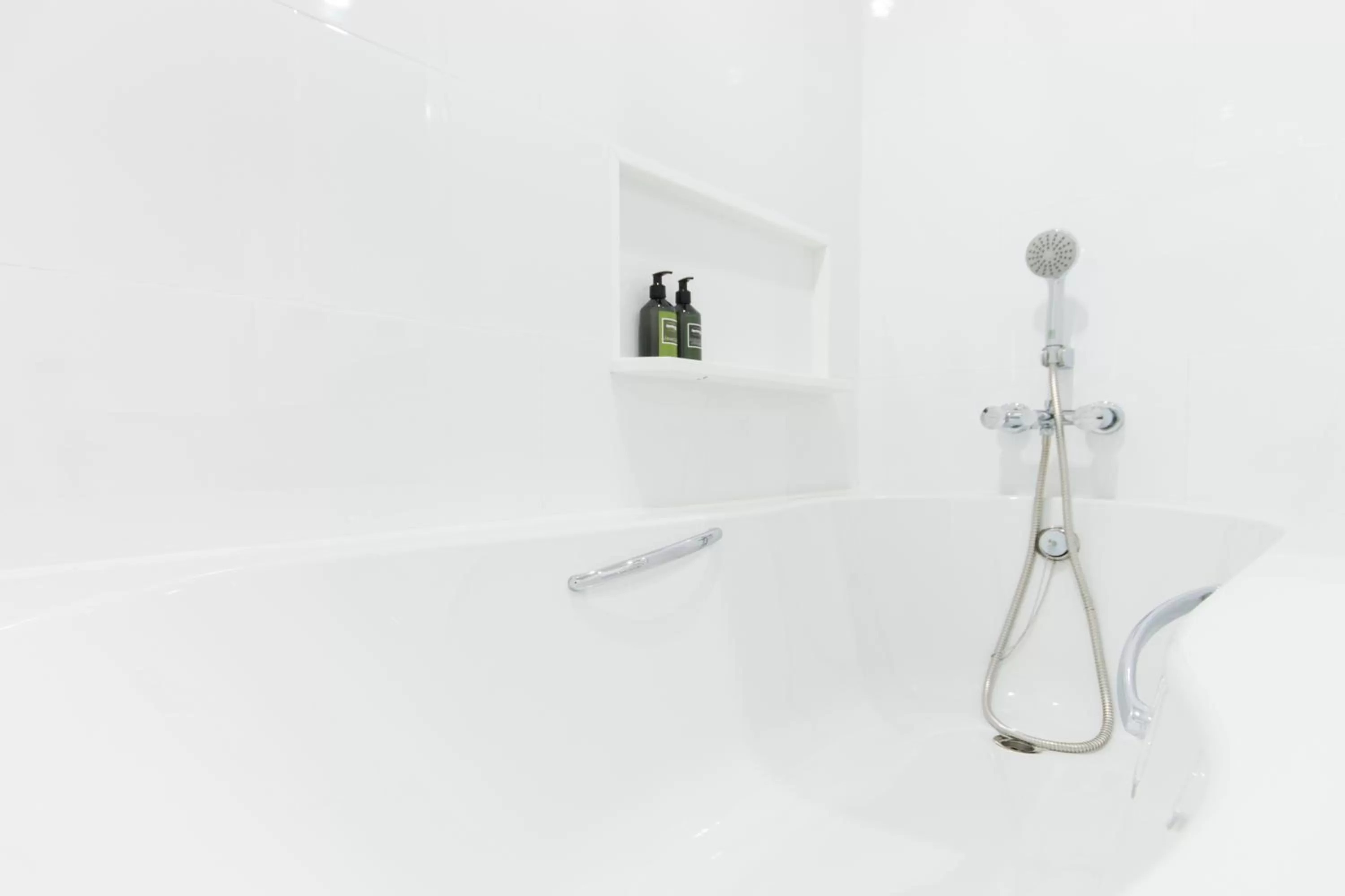 Shower in Jasmine Resort Sriracha