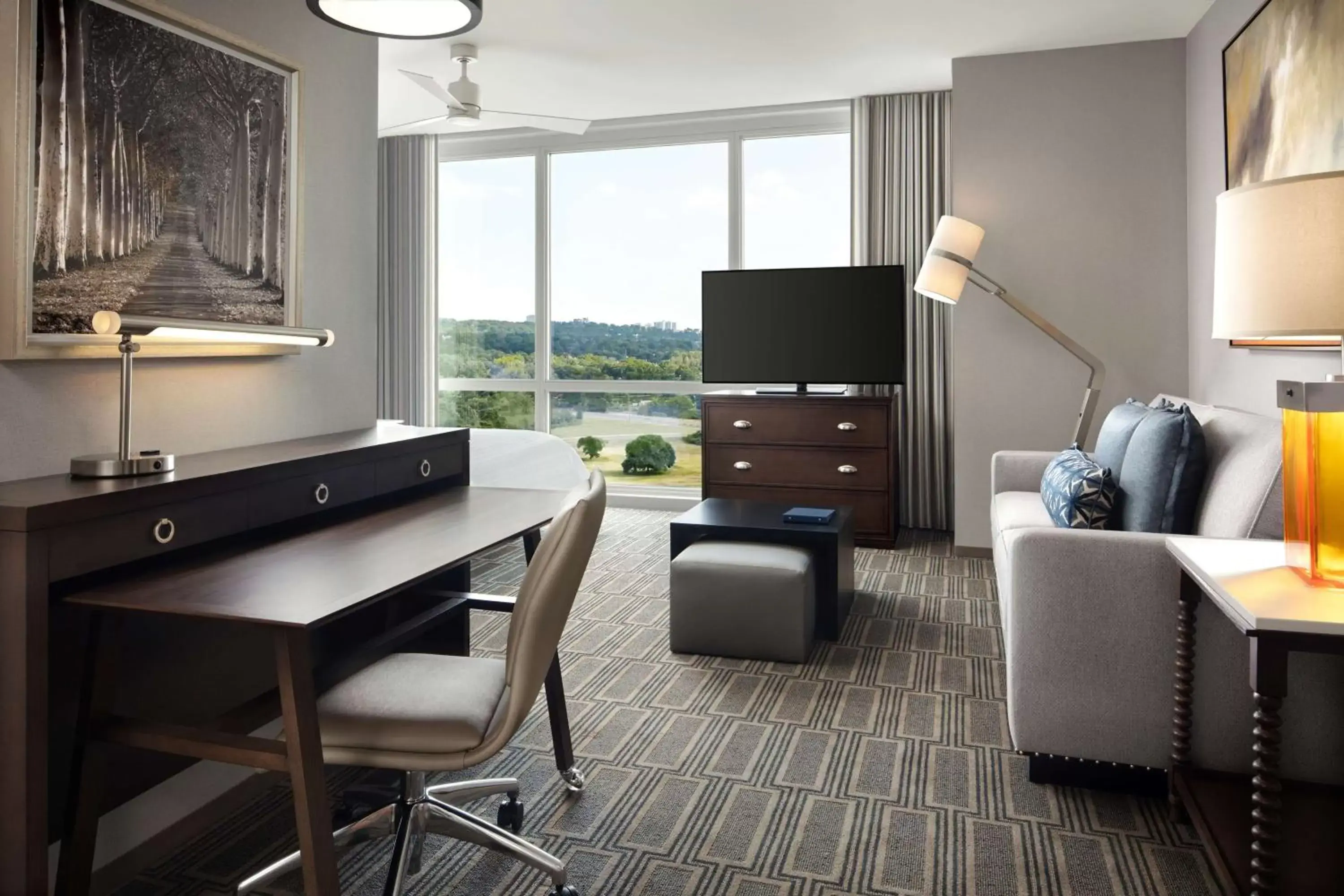 Living room, Seating Area in Homewood Suites By Hilton Teaneck Glenpointe