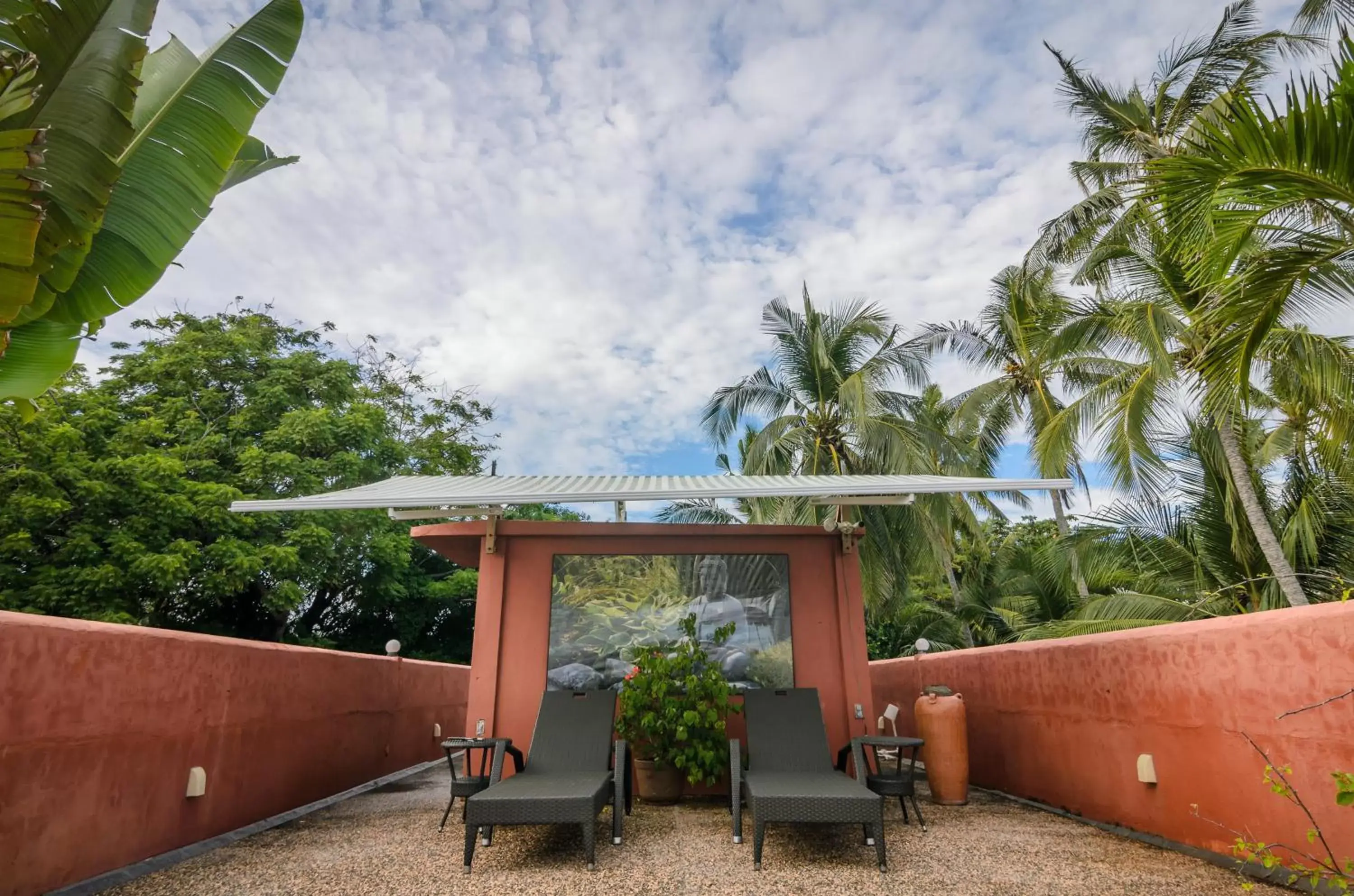 Balcony/Terrace in Hayahay Resort